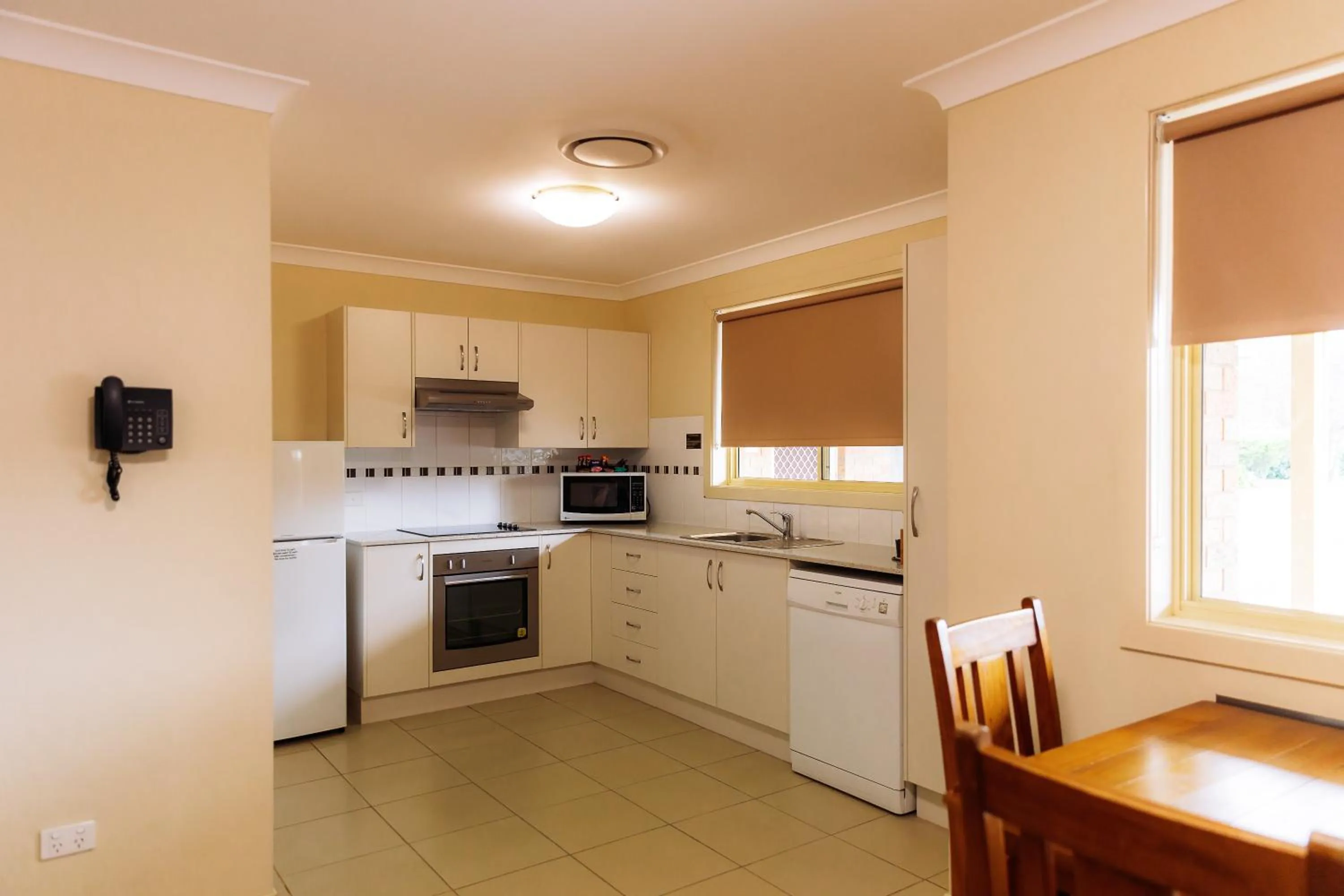 Kitchen or kitchenette in Scone Motor Inn & Apartments