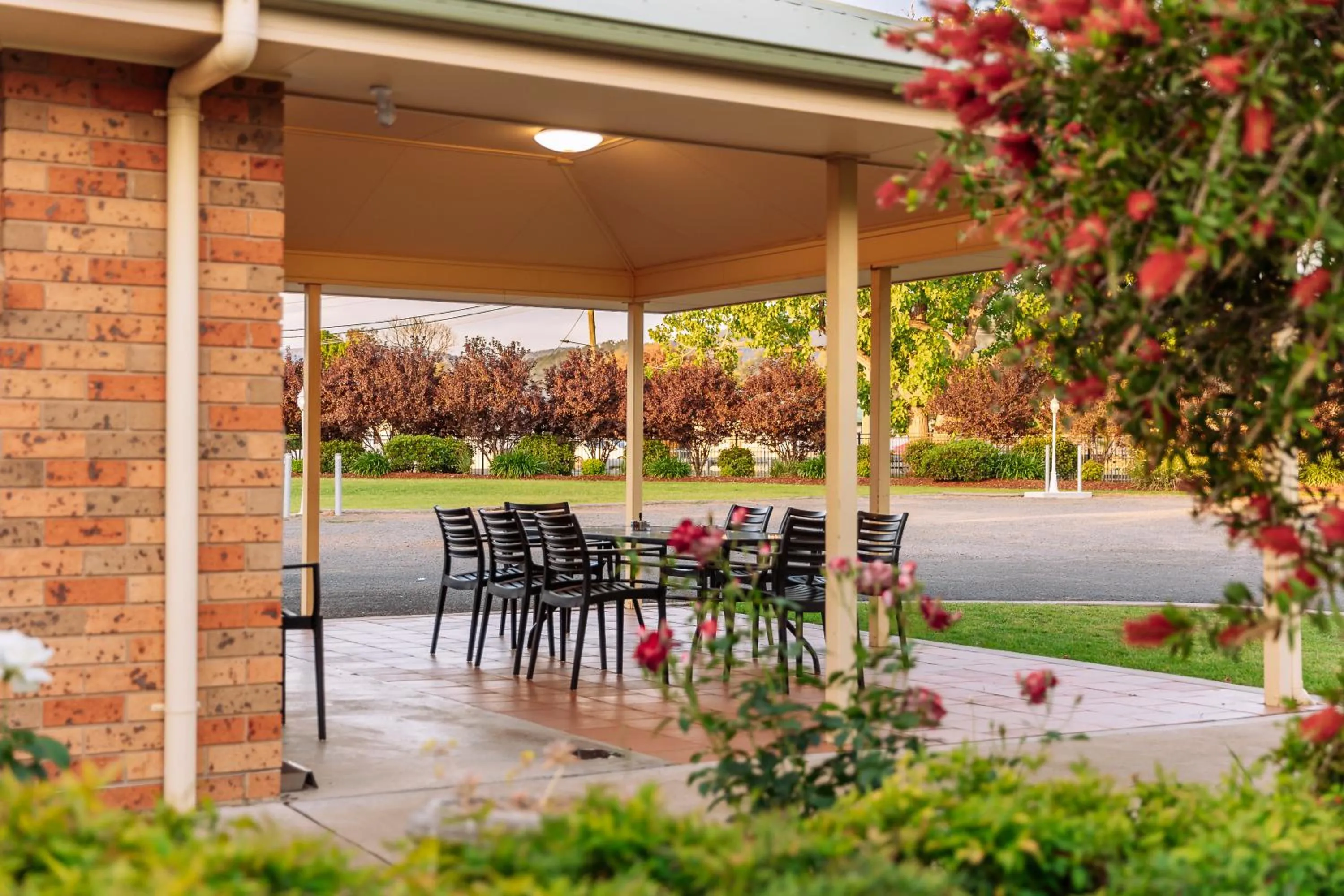 BBQ facilities in Scone Motor Inn & Apartments