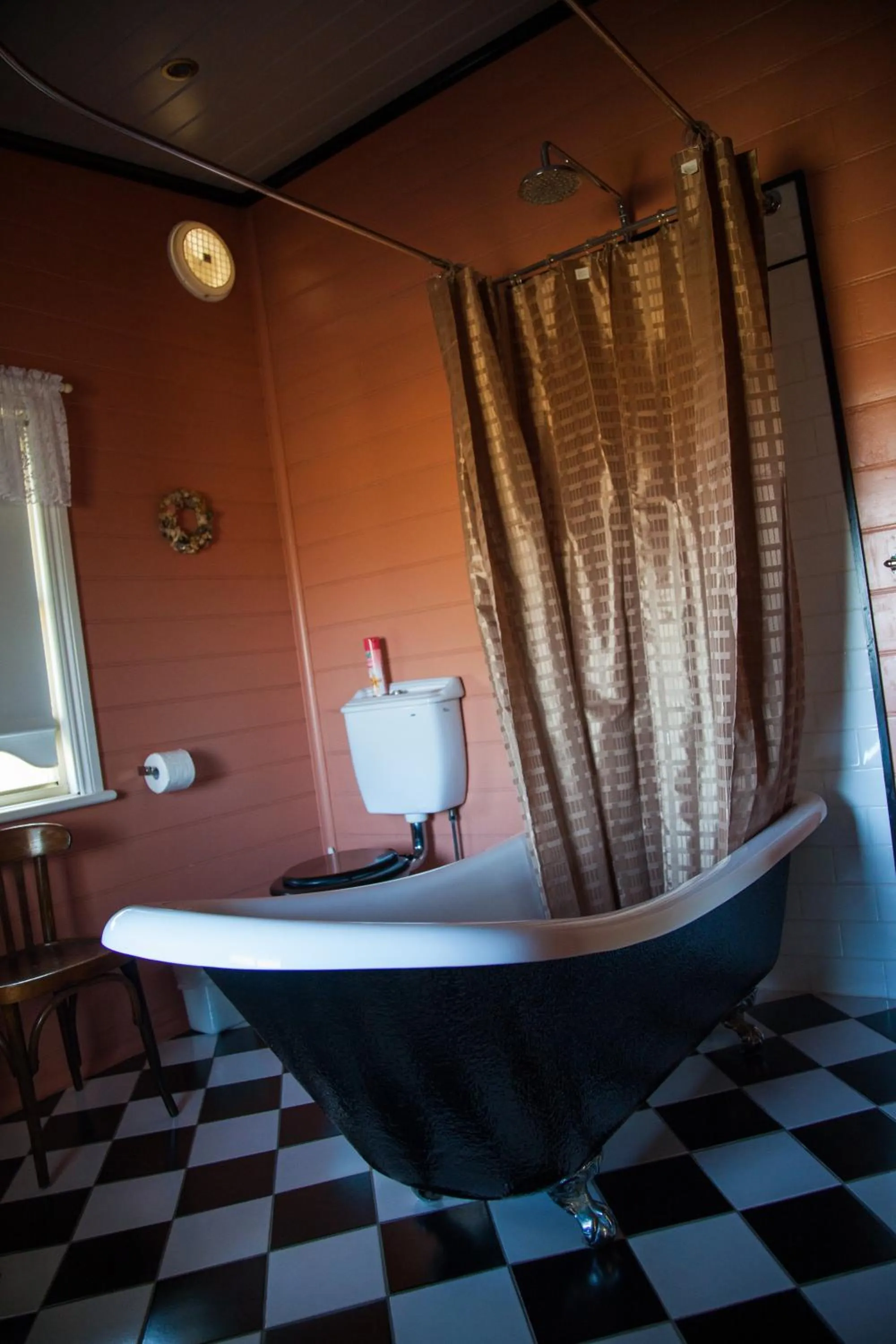 Shower in Belvoir B&B Cottages