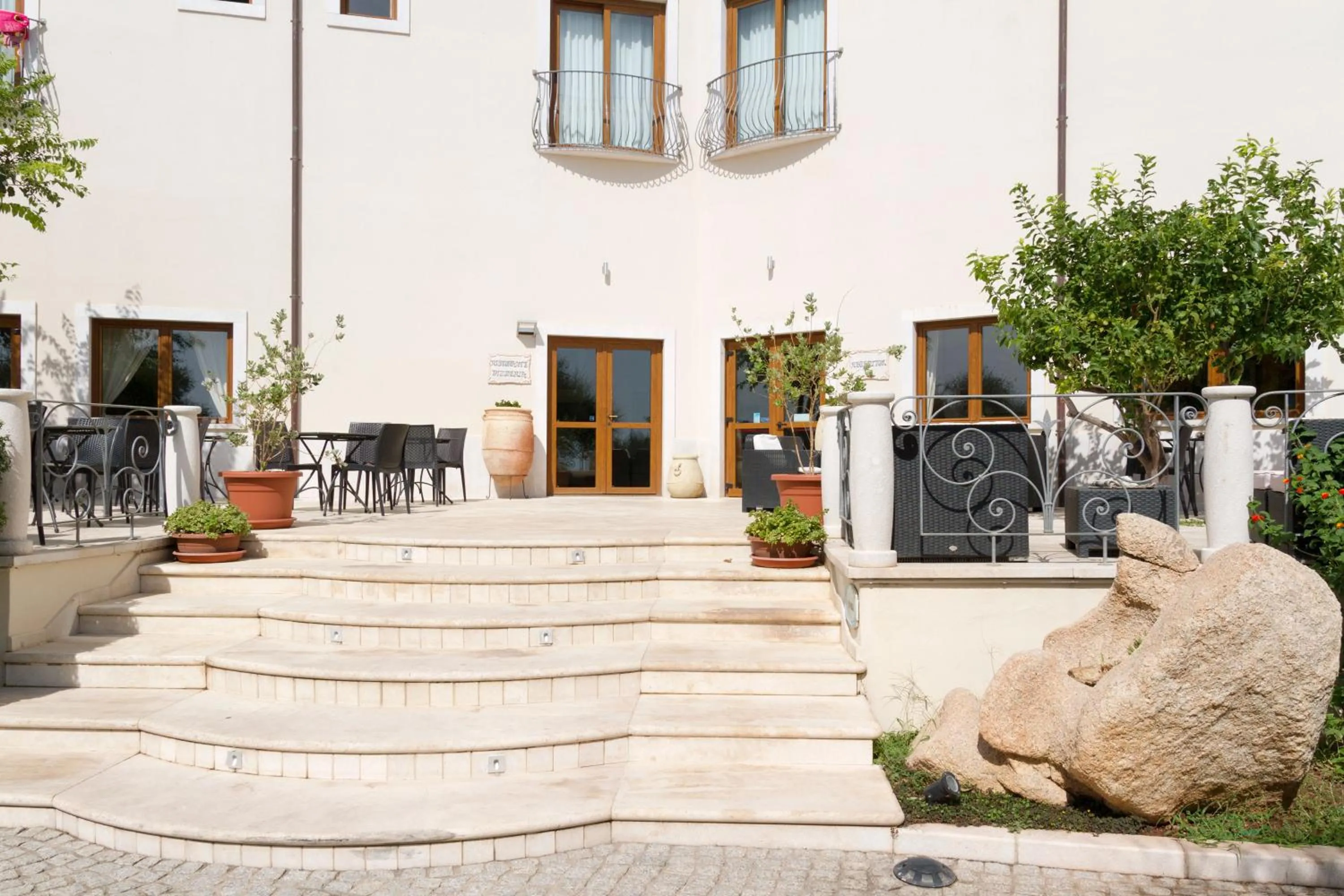 Patio in Hotel Brancamaria