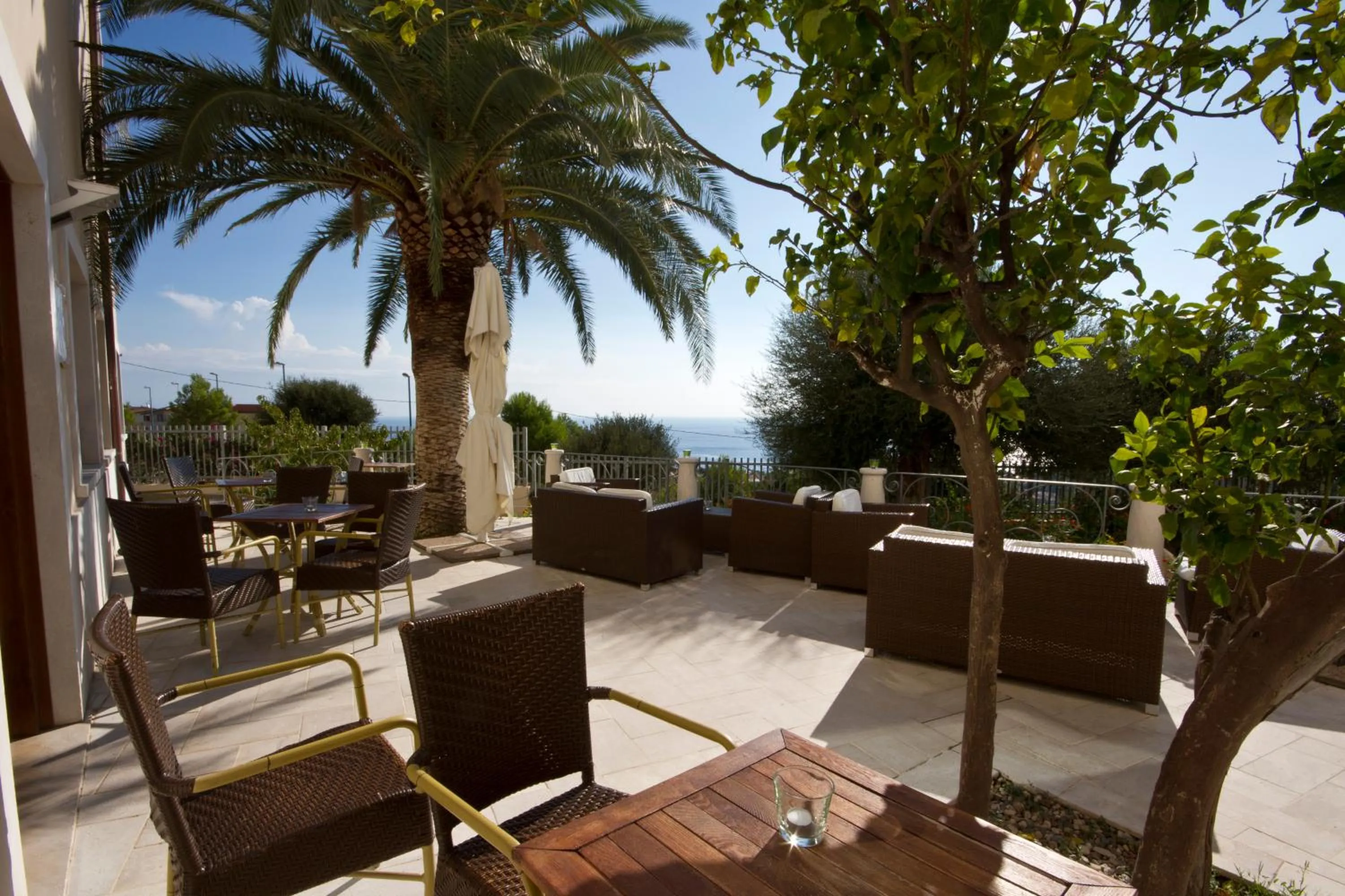 Patio in Hotel Brancamaria
