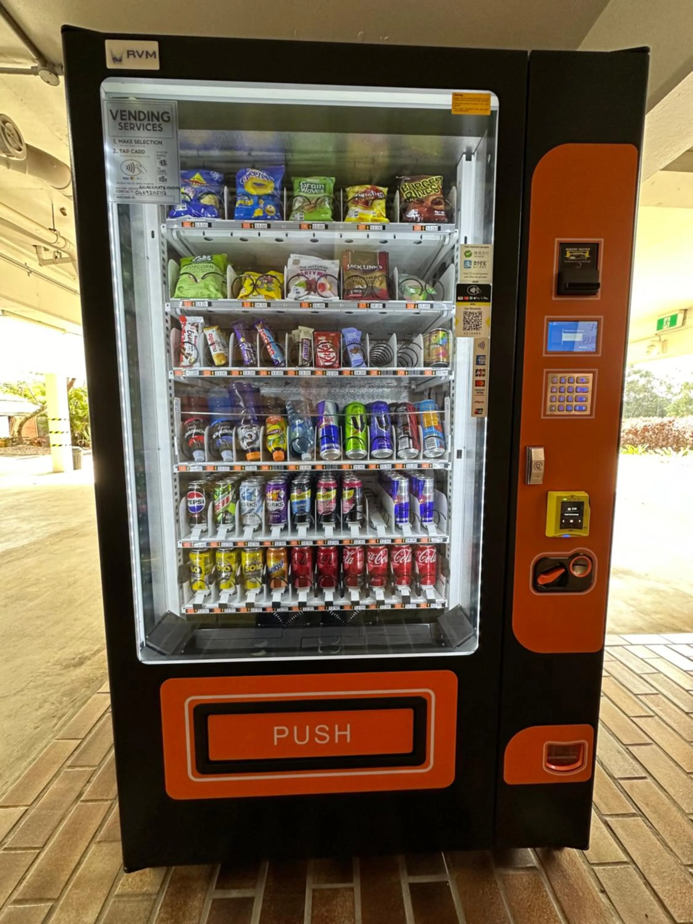 vending machine in Logan City Motor Inn