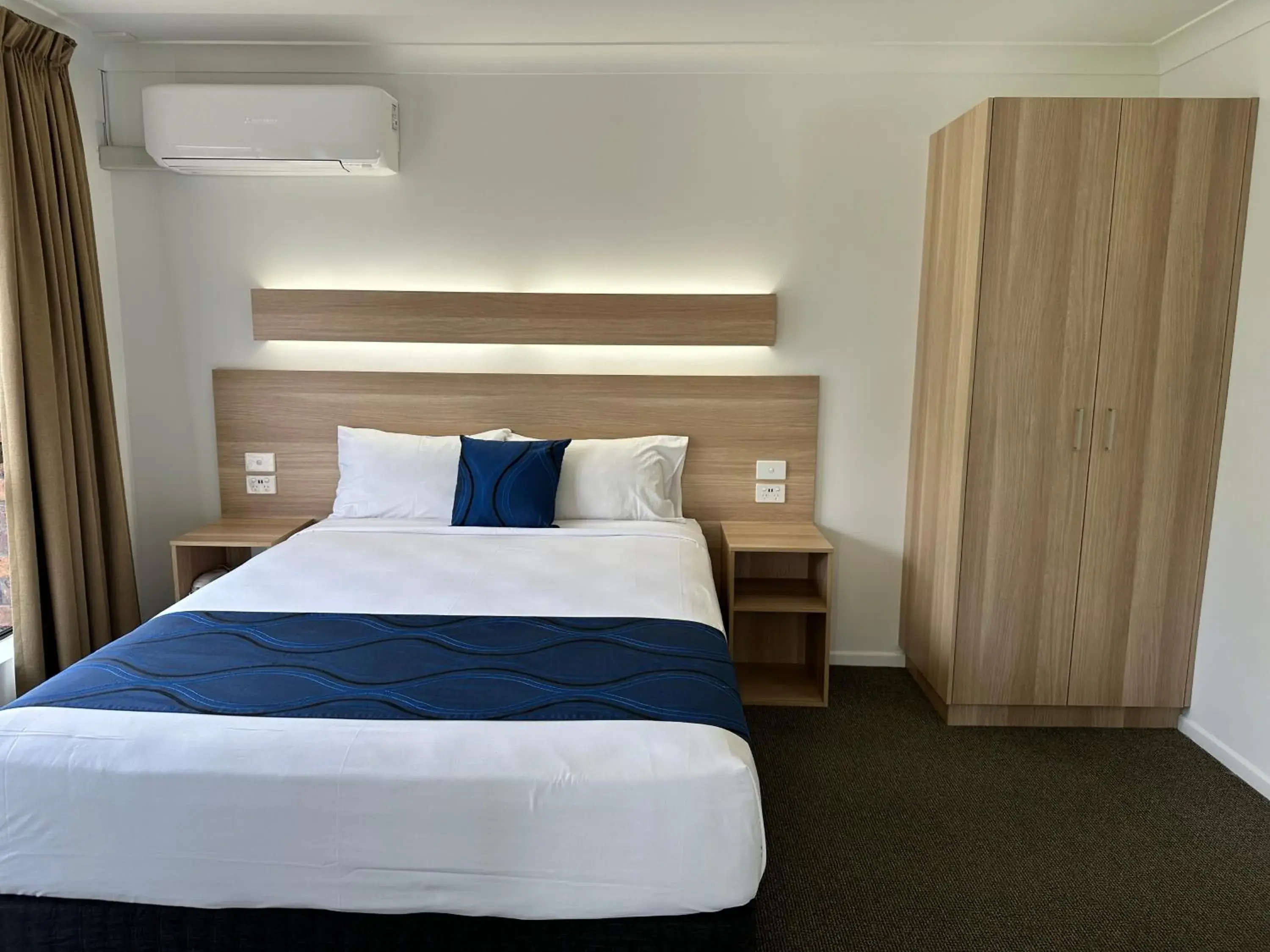 Family Suite with Spa in Logan City Motor Inn Family Suite with Spa in Logan City Motor Inn