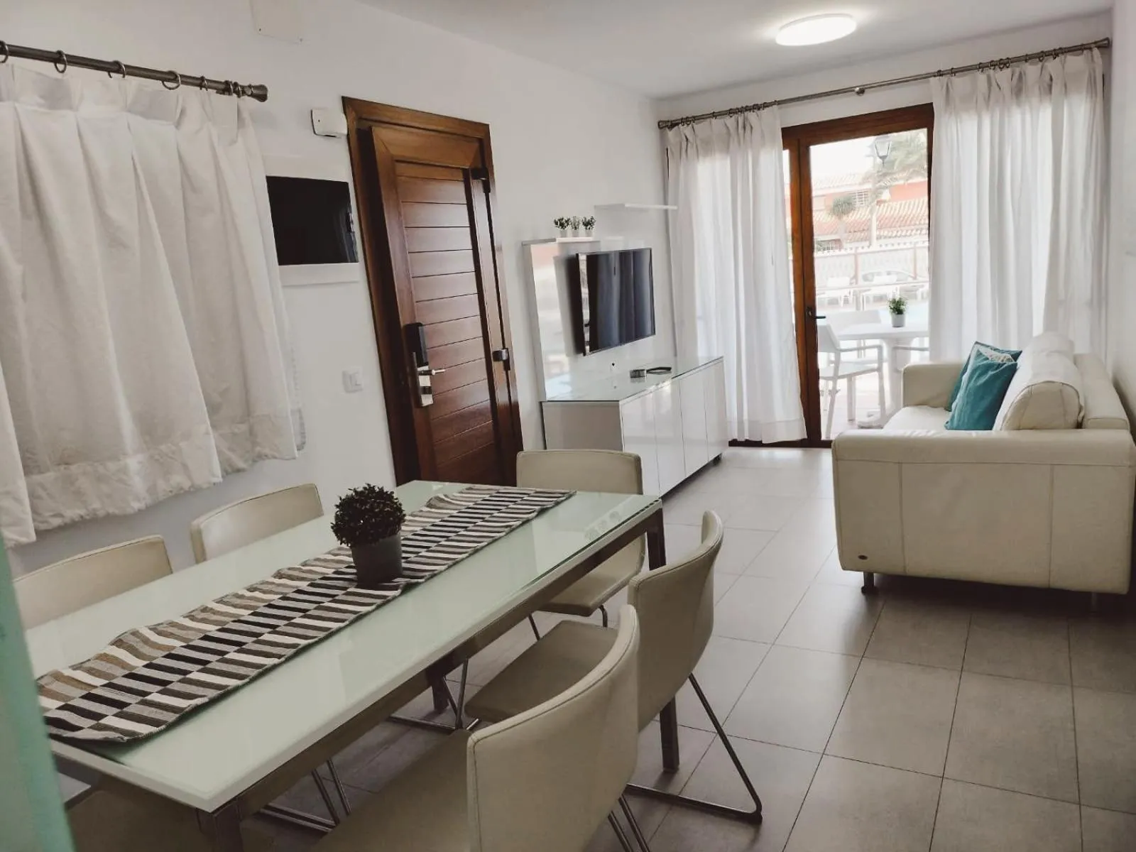 Apartamentos Los Balandros by SunHousesCanarias