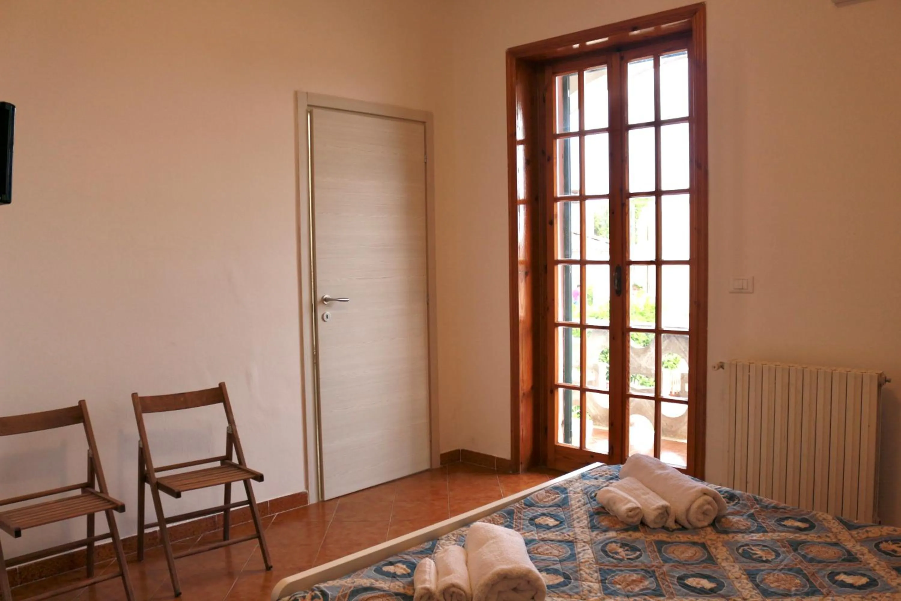 Balcony/Terrace, Bed in Monte Cuccu Bed & Breakfast