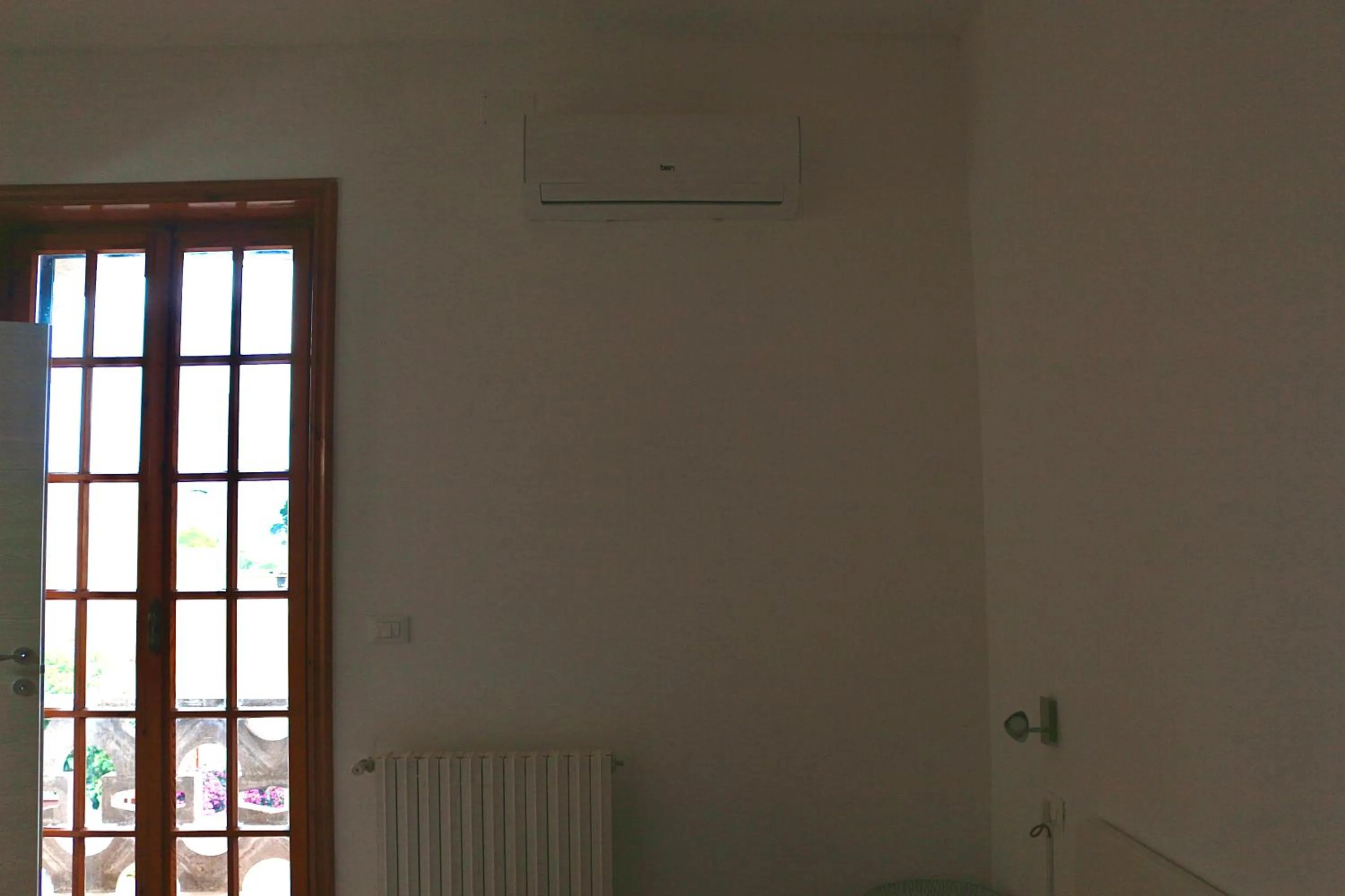 air conditioner in Monte Cuccu Bed & Breakfast