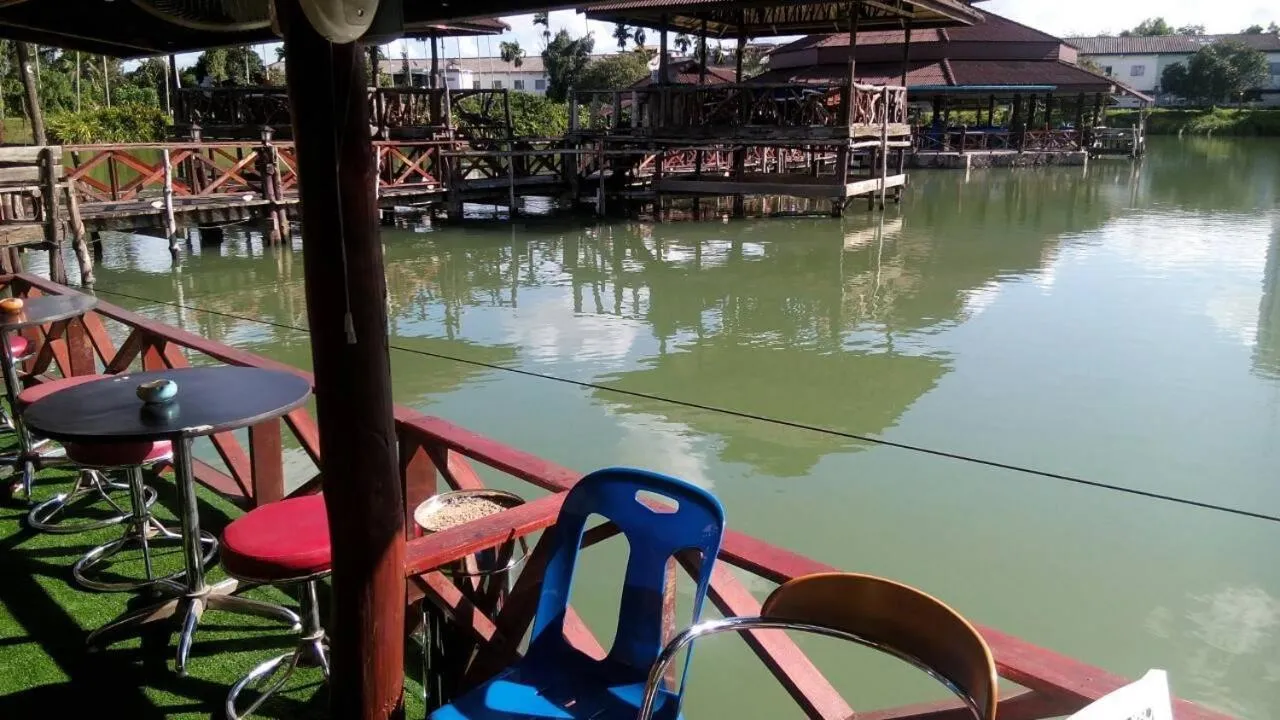 Karaoke in Pueanjai Resort and Restaurant