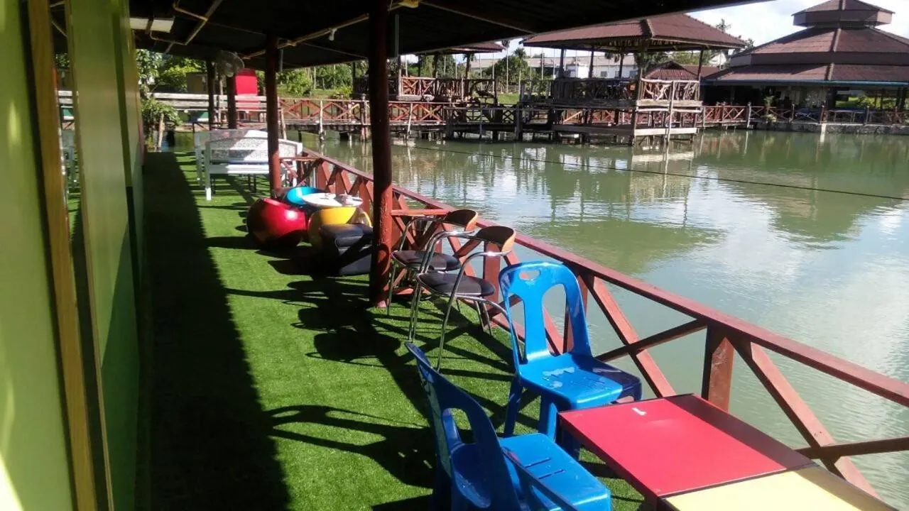 Karaoke in Pueanjai Resort and Restaurant