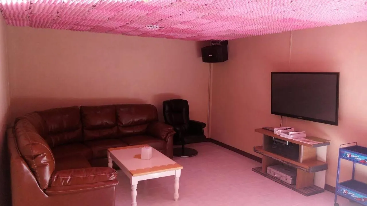 Karaoke in Pueanjai Resort and Restaurant