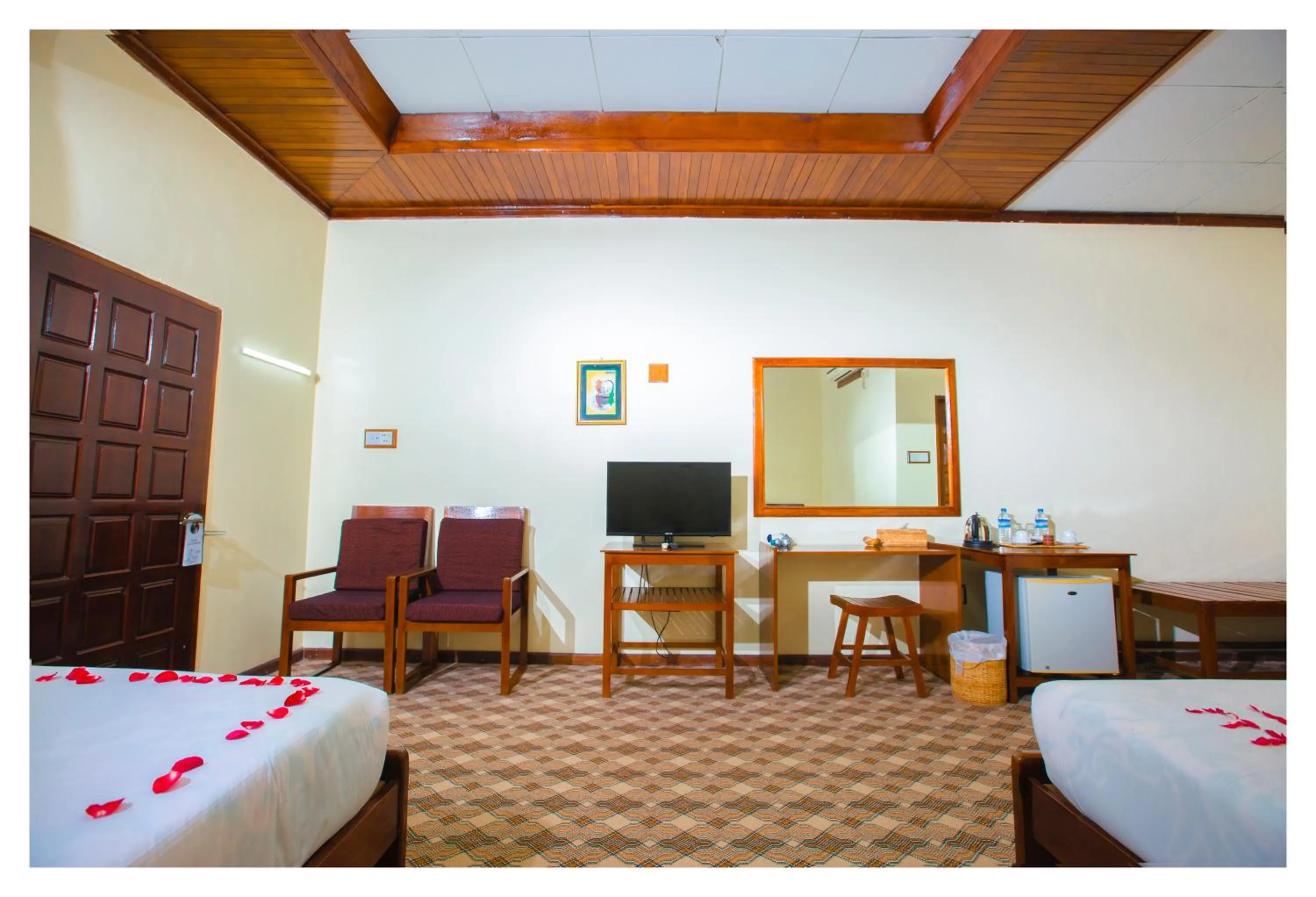 Bathroom, Bed in Ruby True Hotel