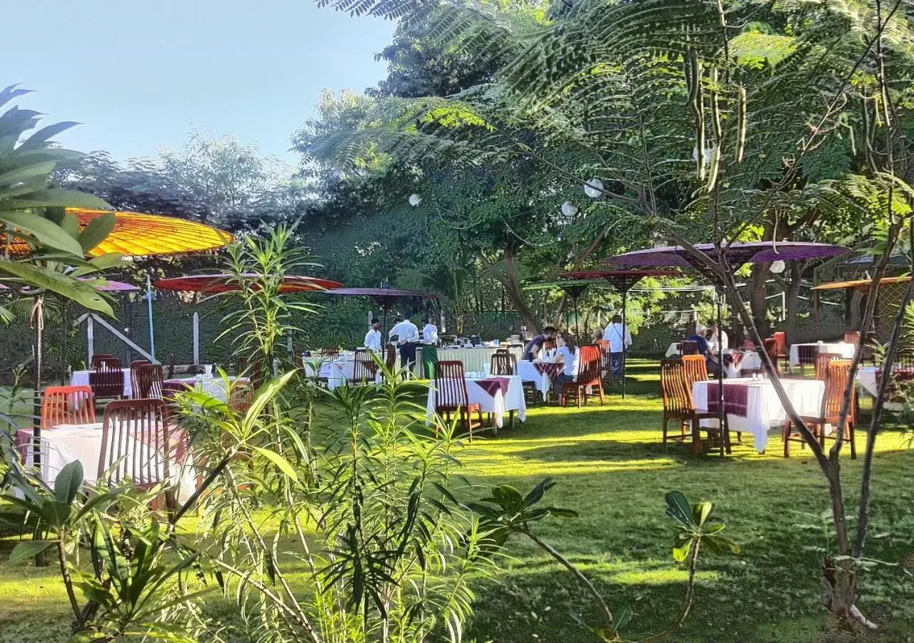 Restaurant/places to eat in Ruby True Hotel Restaurant/places to eat in Ruby True Hotel