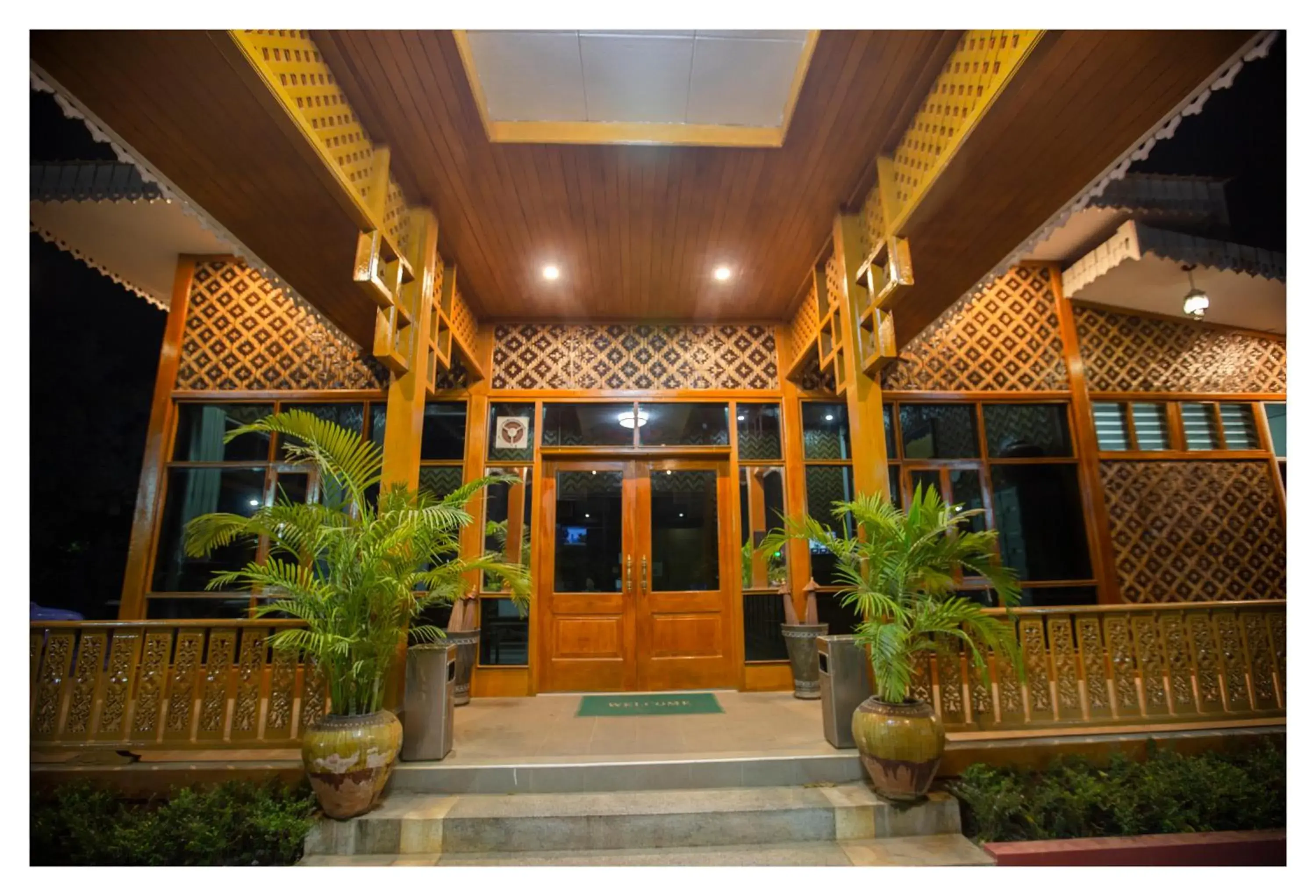 Facade/entrance in Ruby True Hotel Facade/entrance in Ruby True Hotel