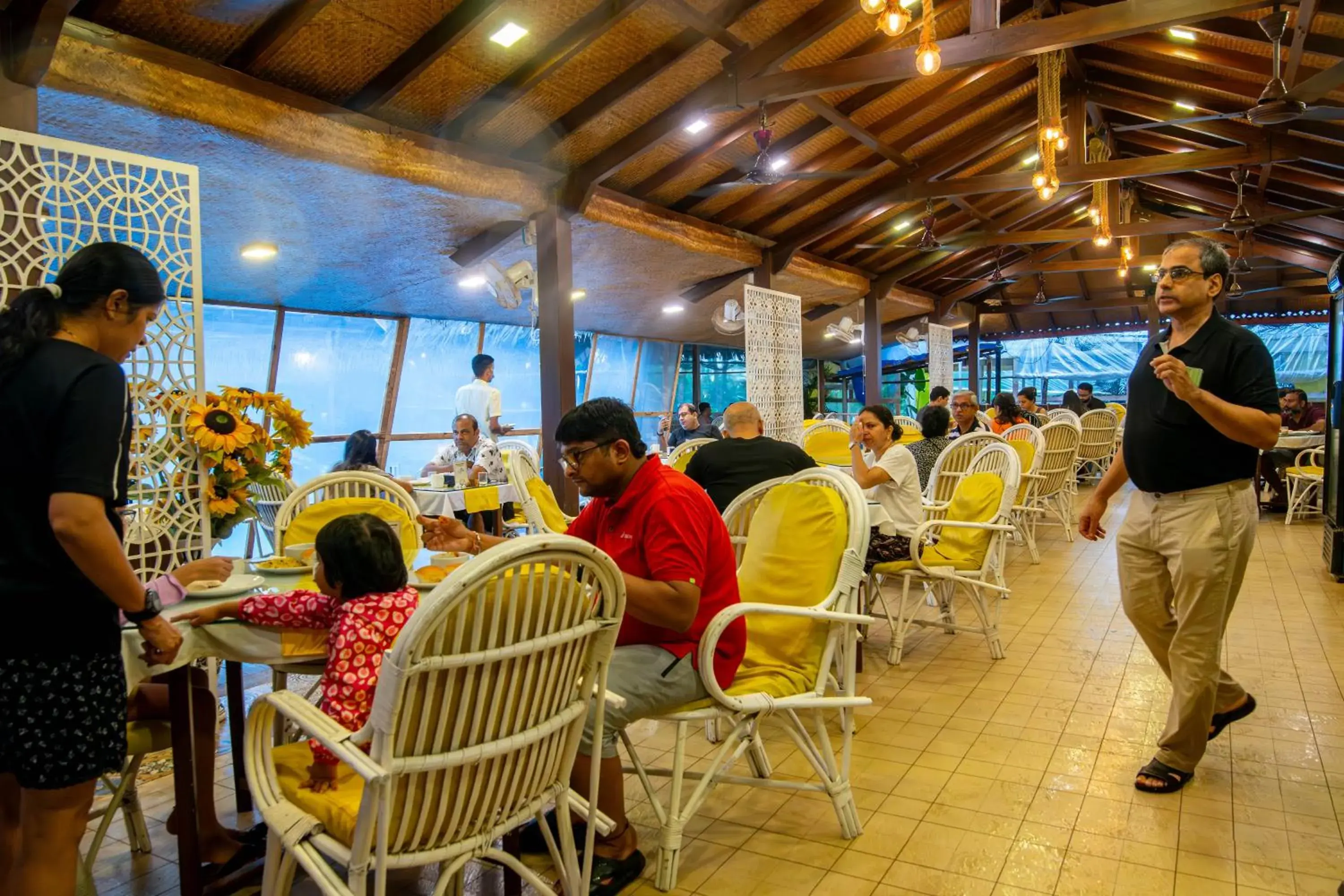 Restaurant/places to eat in Santana Beach Resort Restaurant/places to eat in Santana Beach Resort