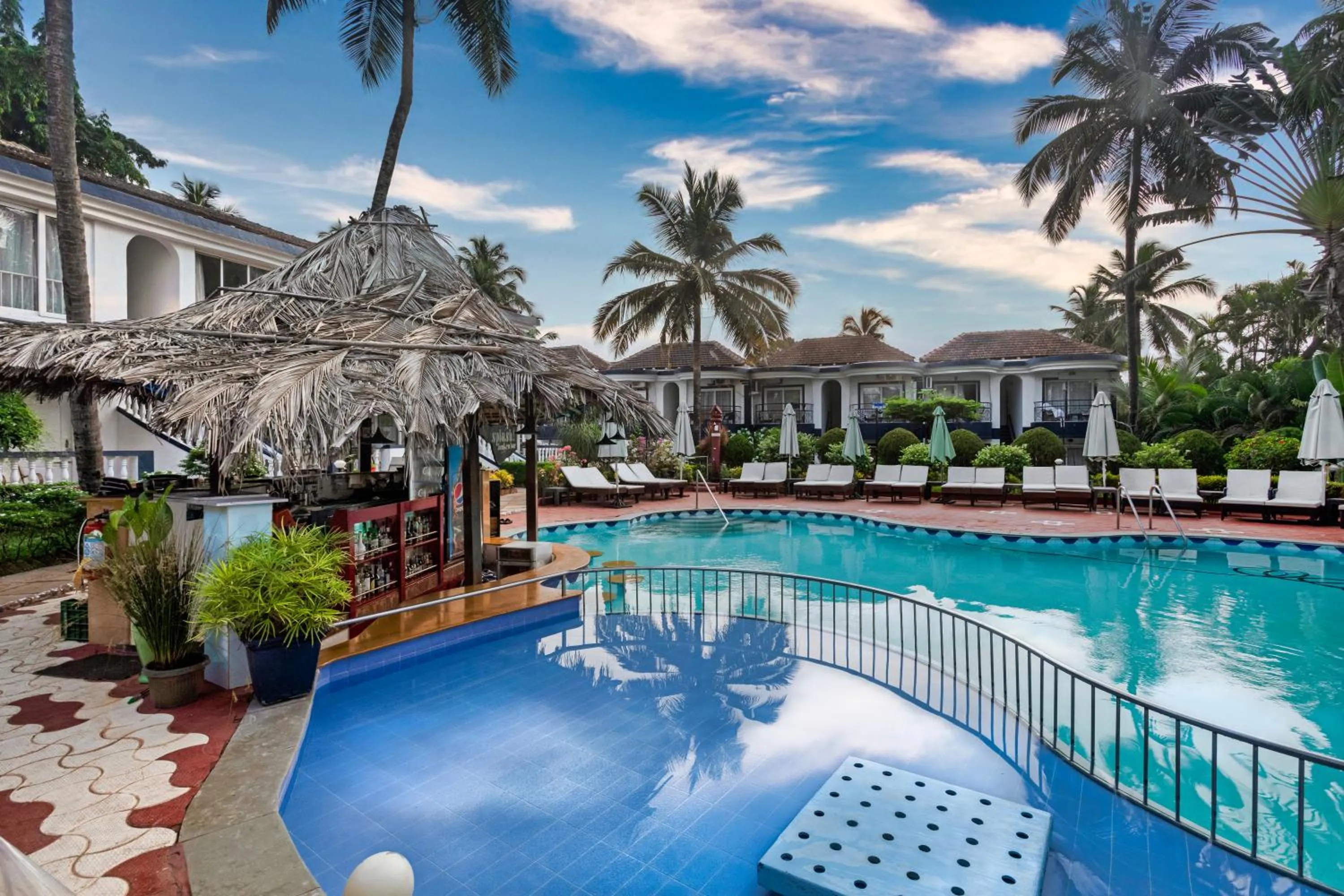 Property building in Santana Beach Resort