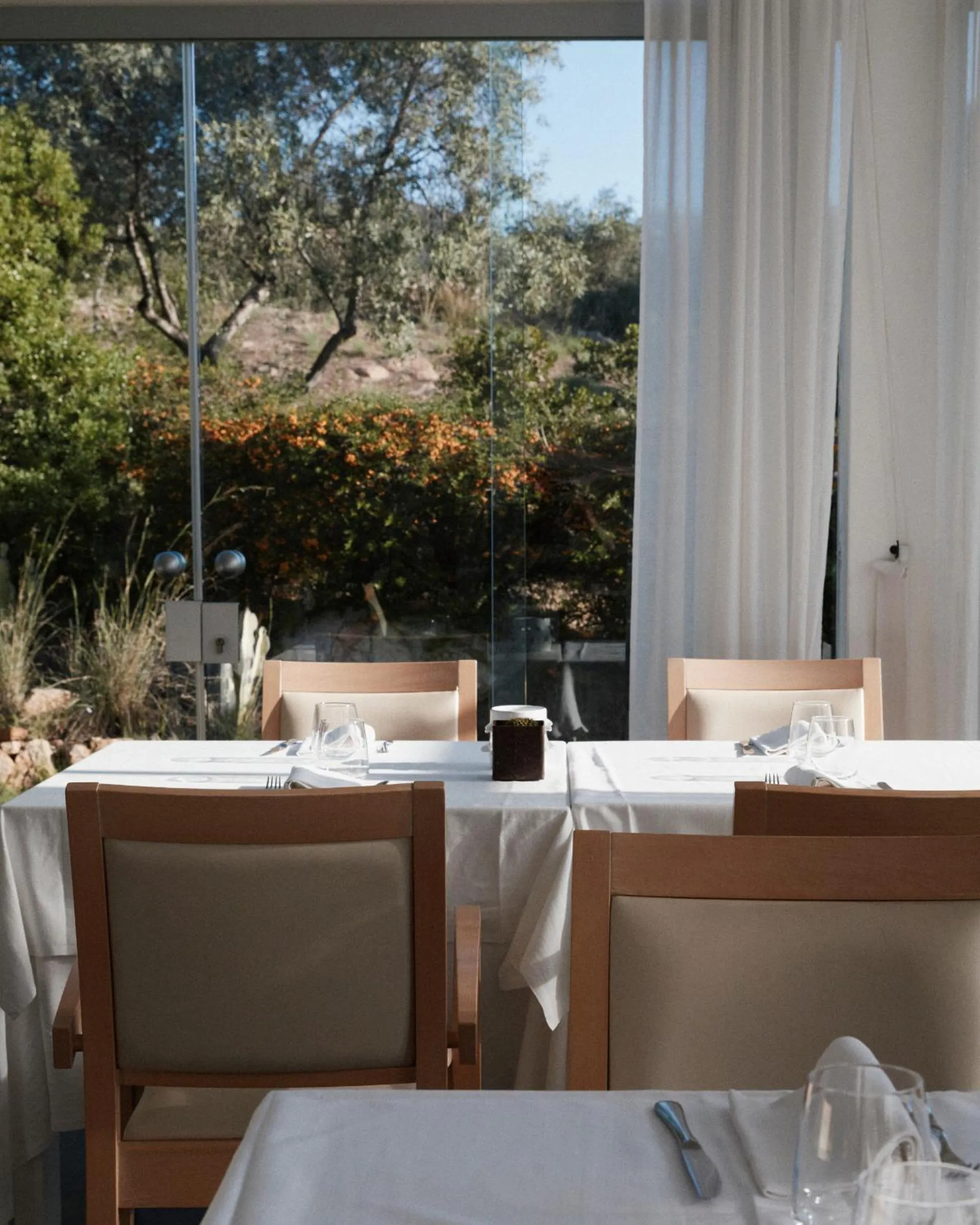 Restaurant/places to eat in Lanthia Resort