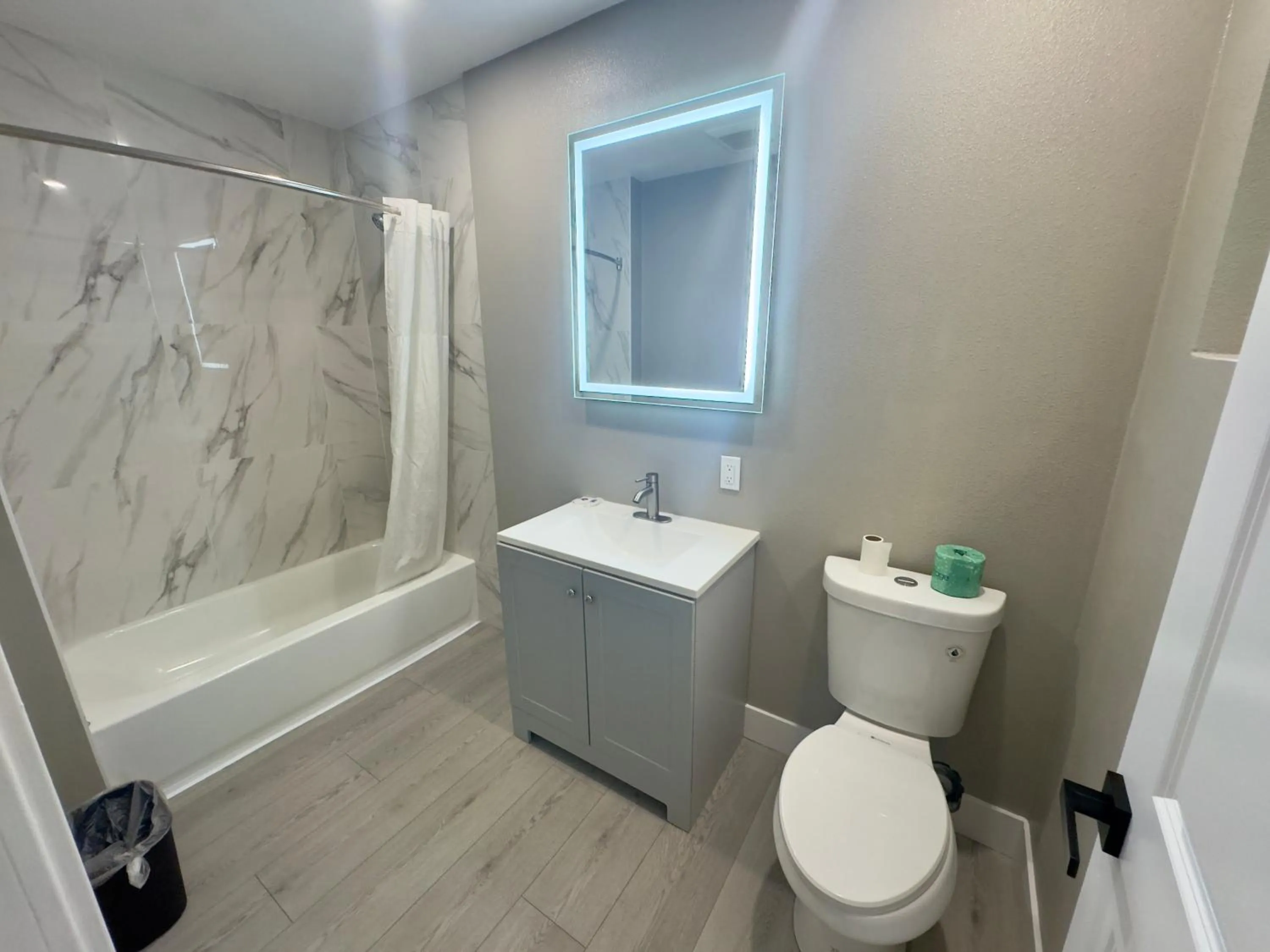 Shower in Keystone Motel