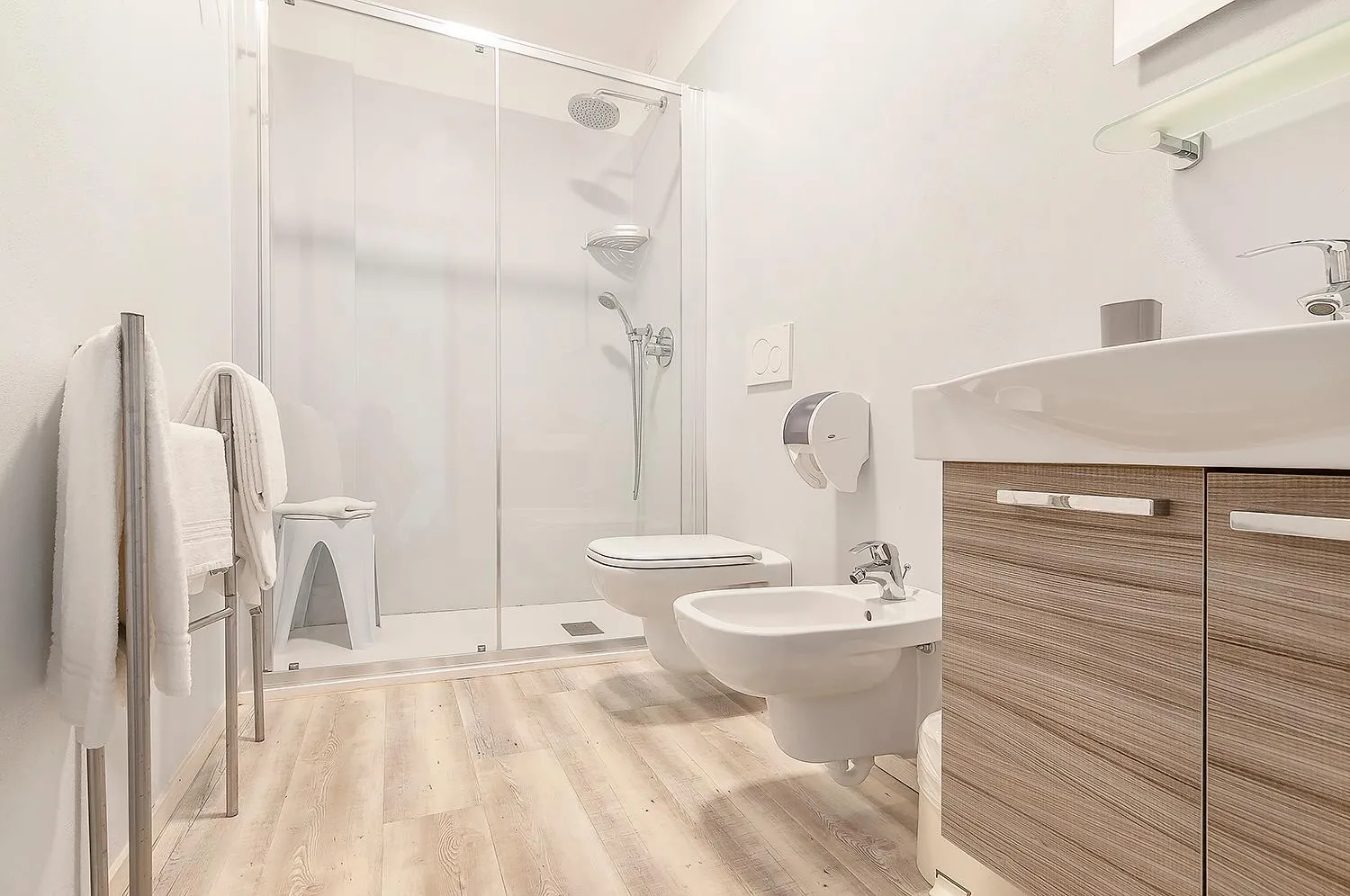 Shower in Hotel Capo Di Stella