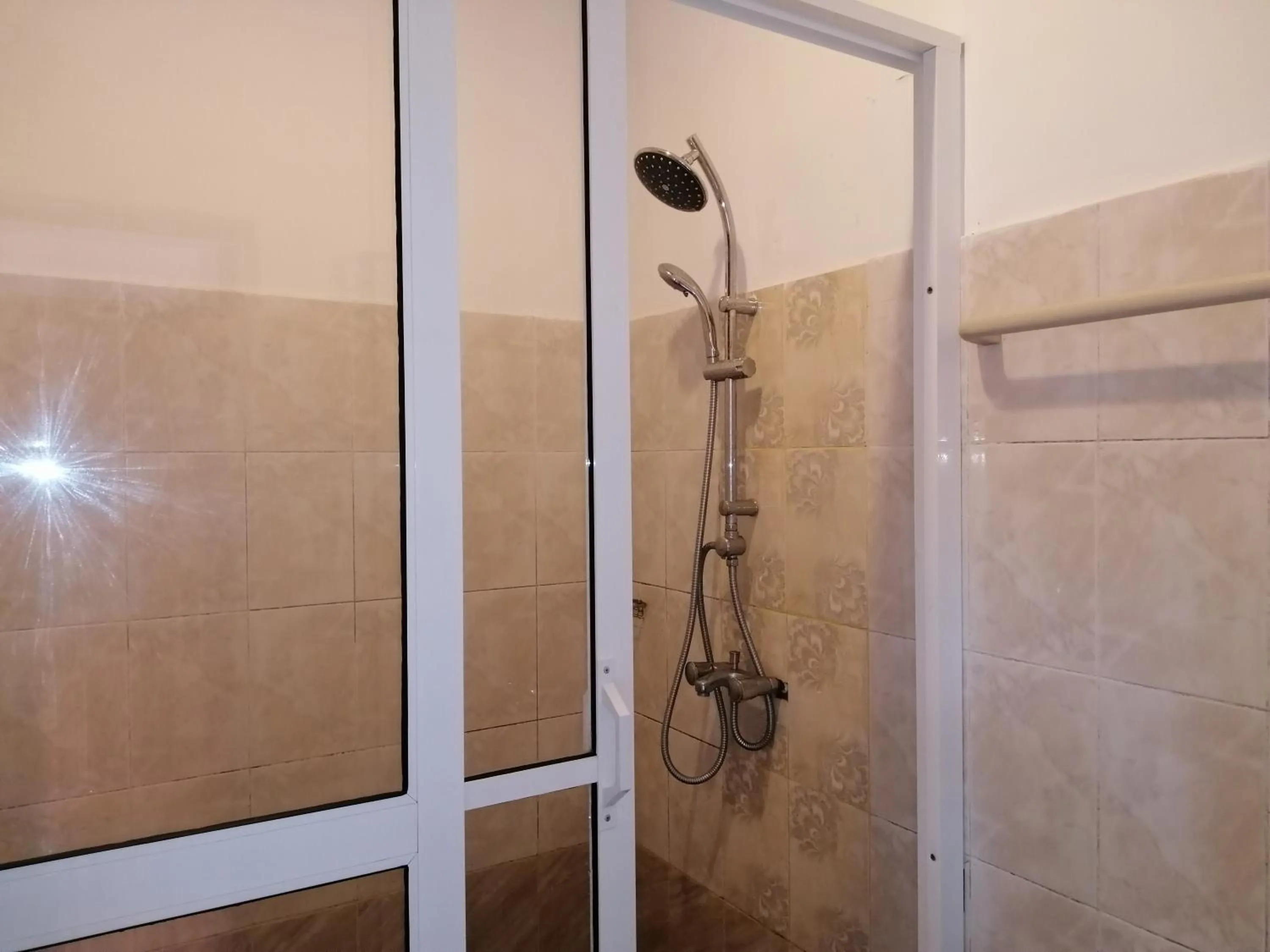 Shower in Centauria City Hotel