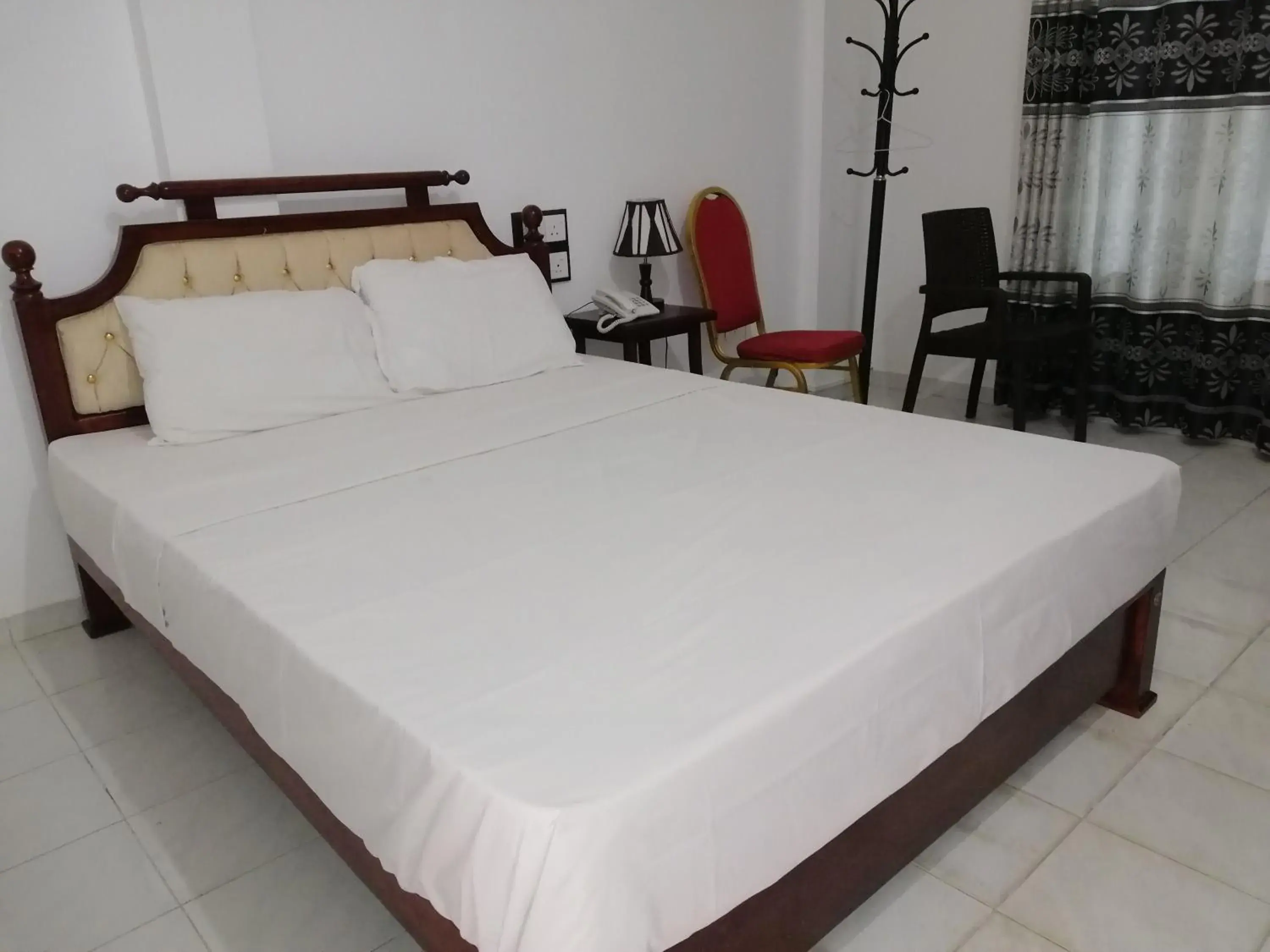 Standard Twin Room - single occupancy in Centauria City Hotel Standard Twin Room - single occupancy in Centauria City Hotel