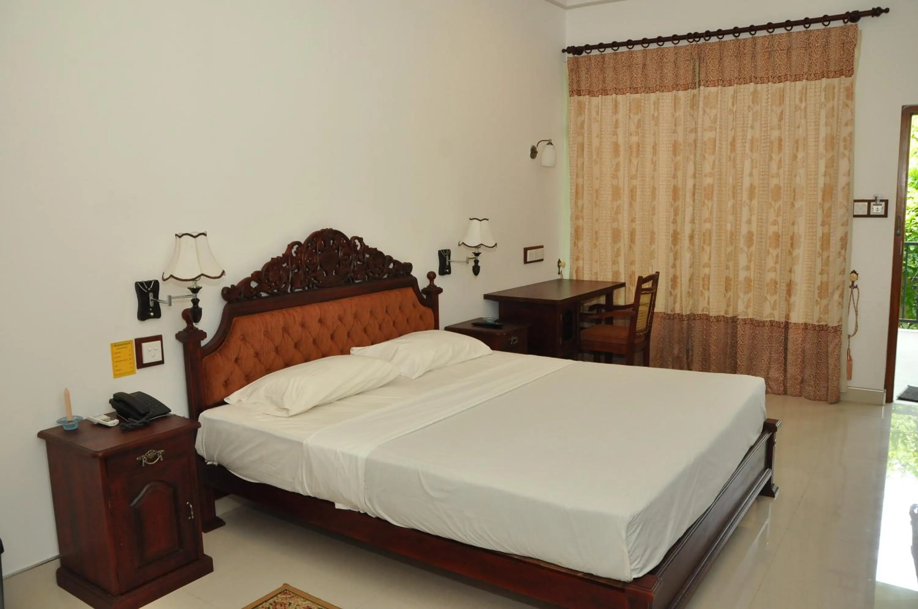 Bedroom, Bed in Centauria City Hotel