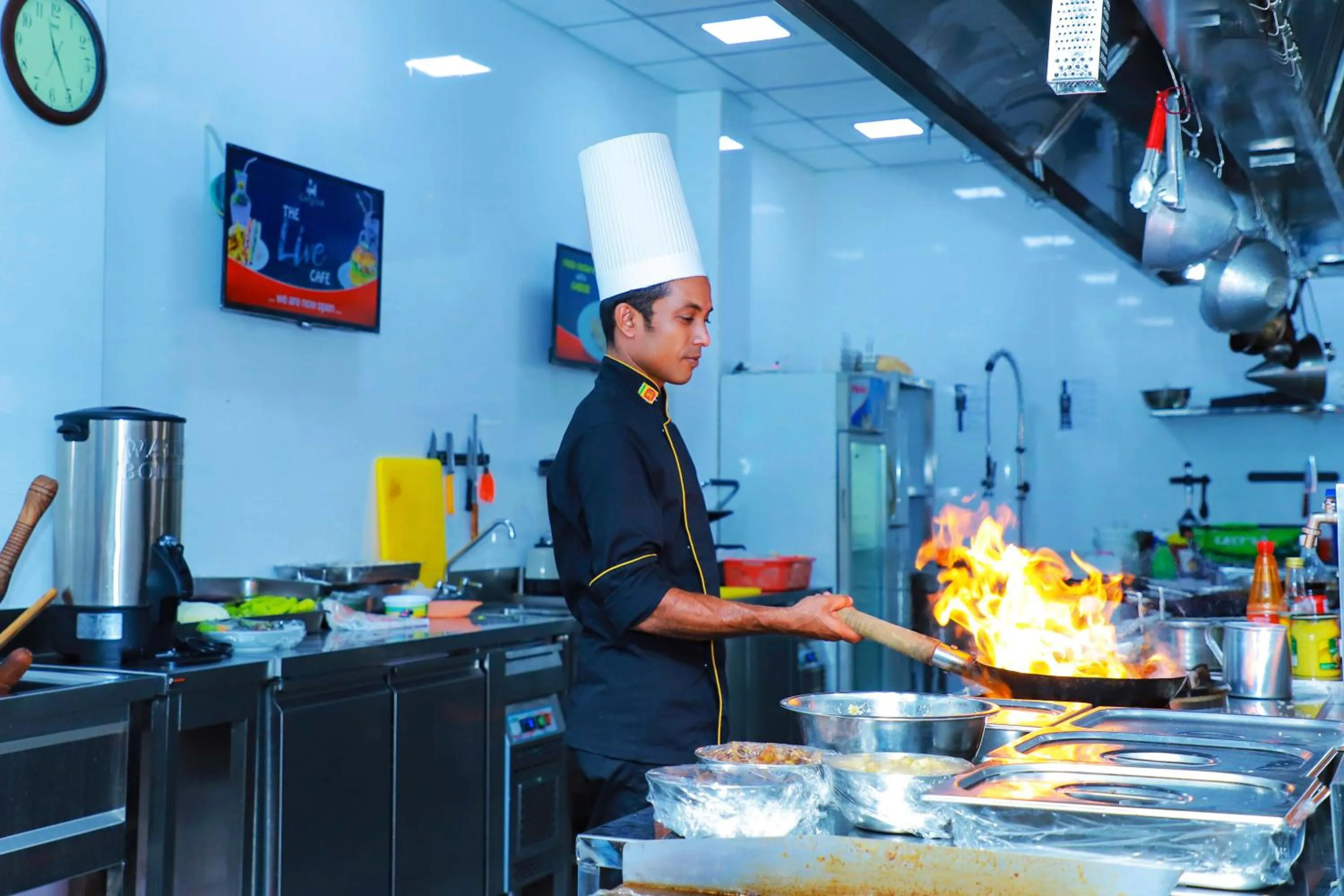 Communal kitchen in Centauria City Hotel