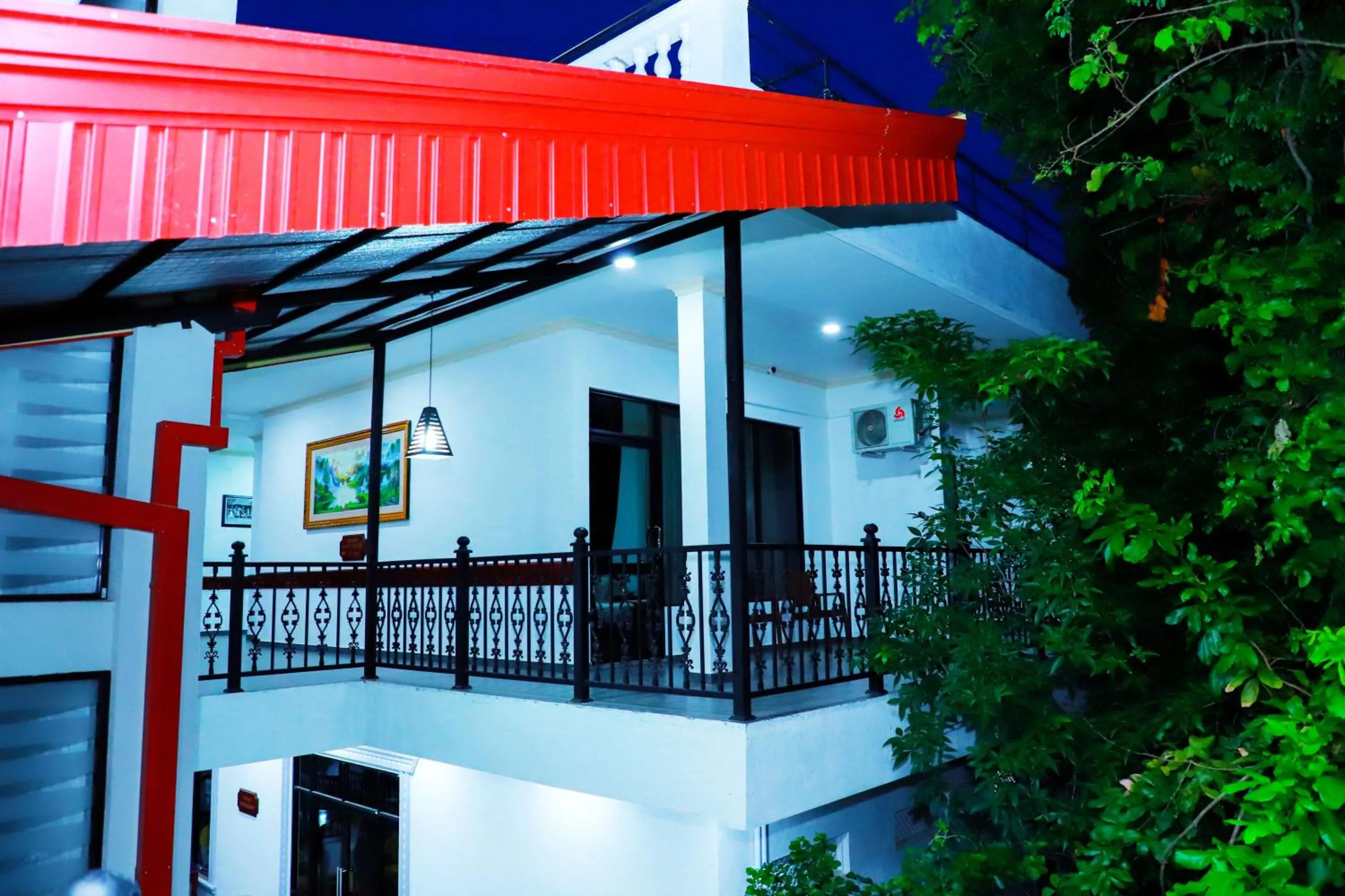 Night in Centauria City Hotel