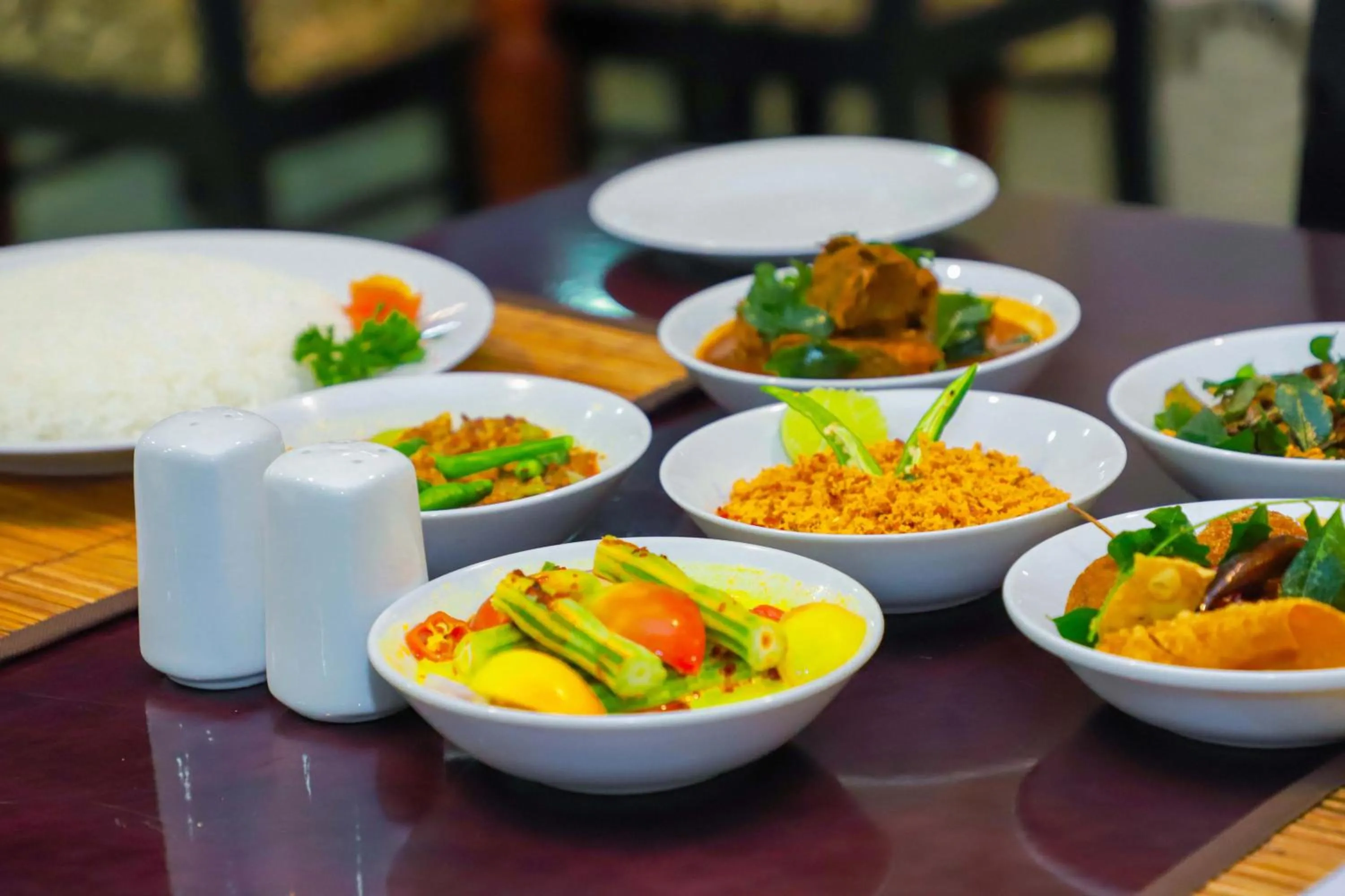 Restaurant/places to eat in Centauria City Hotel