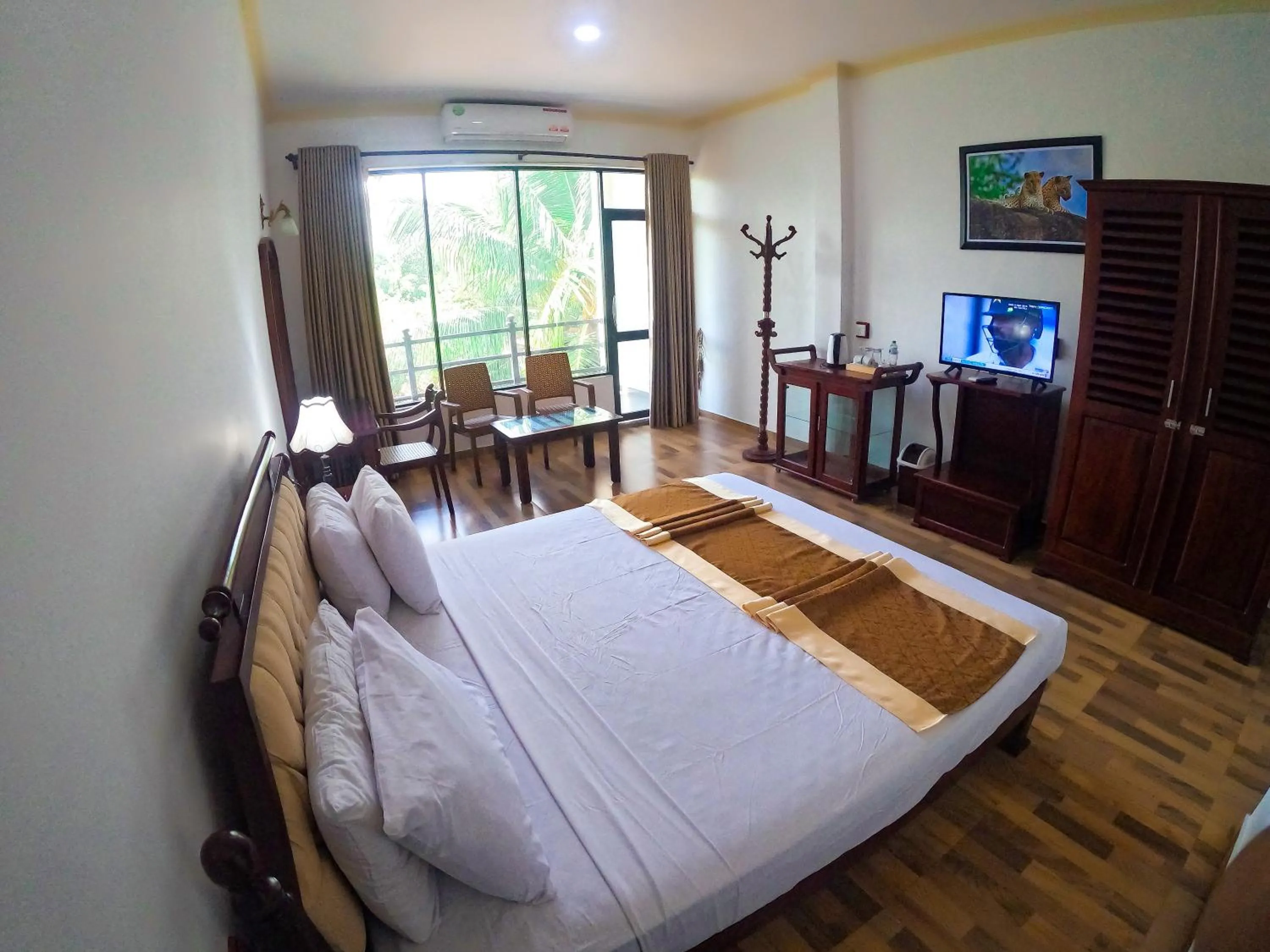 Bed in Centauria City Hotel