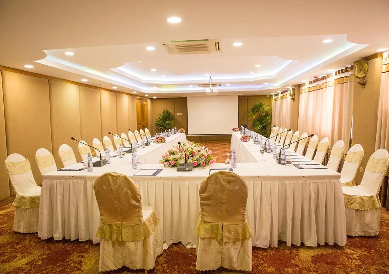 Meeting/conference room in KMA NAYPYITAW Hotel