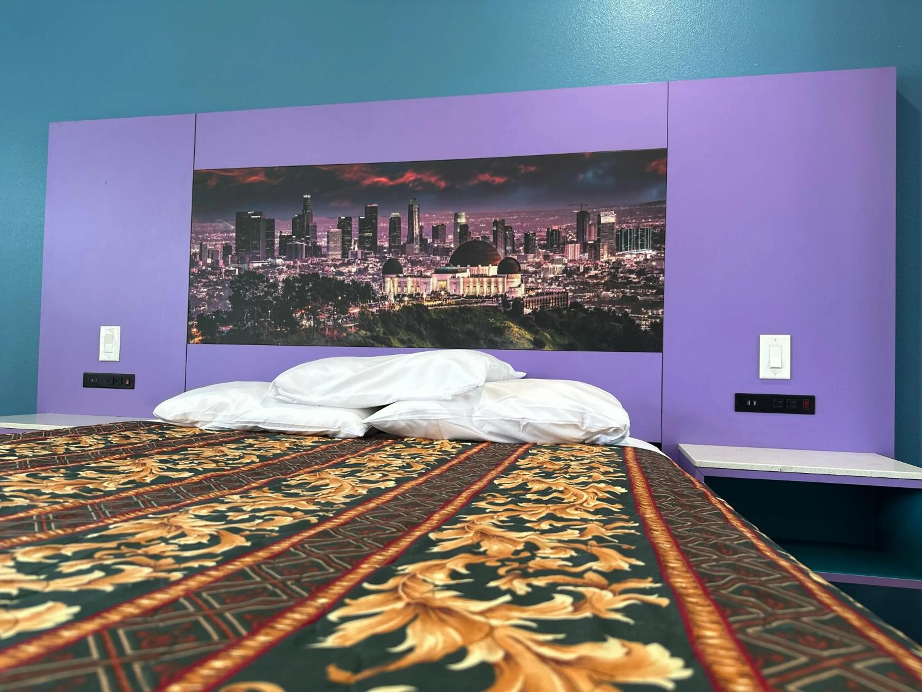 Bed in Fountain Inn Motel - Alhambra, Los Angeles