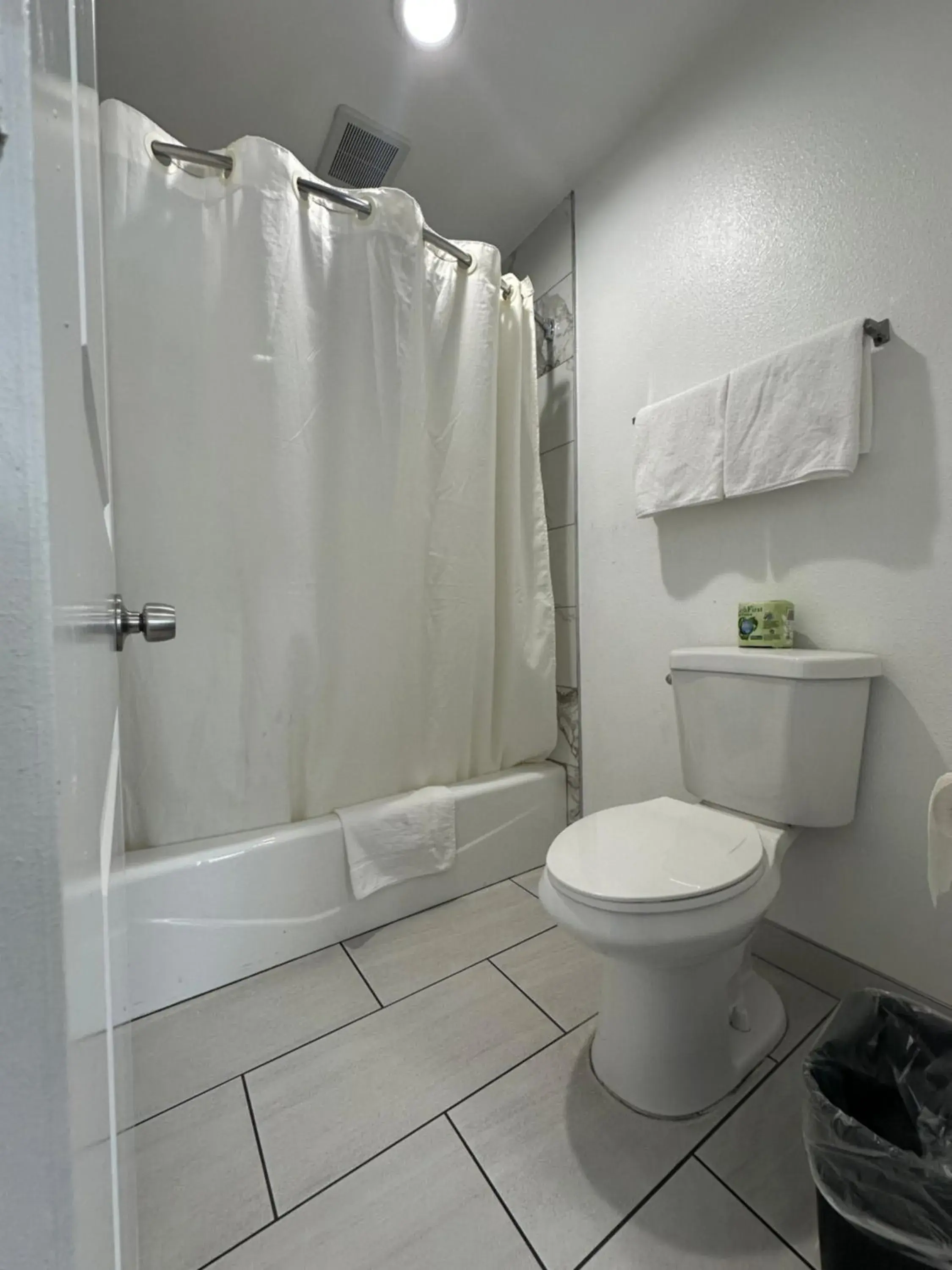 Fountain Inn Motel - Alhambra, Los Angeles Fountain Inn Motel - Alhambra, Los Angeles