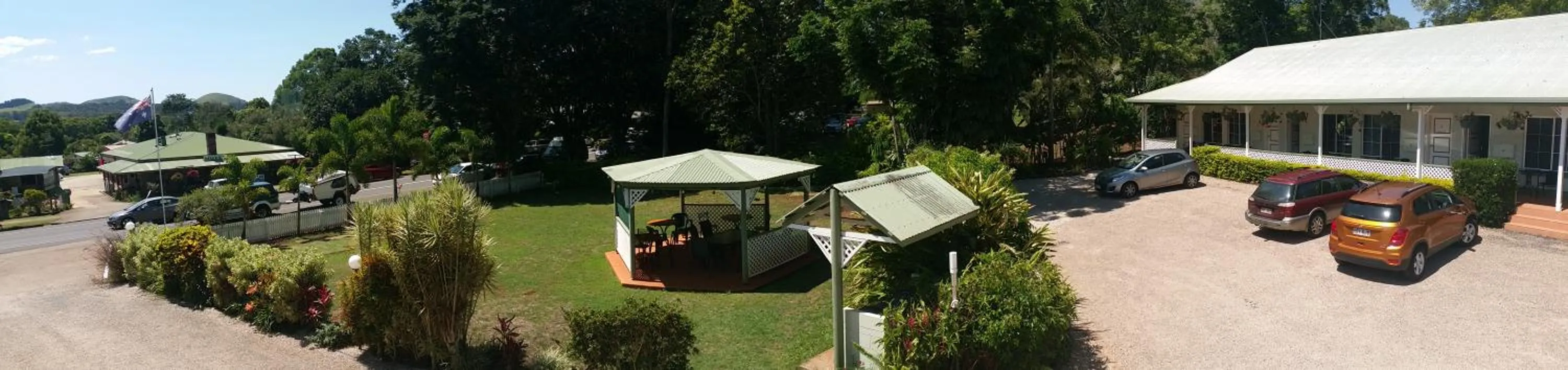 BBQ facilities in Yungaburra Park Motel