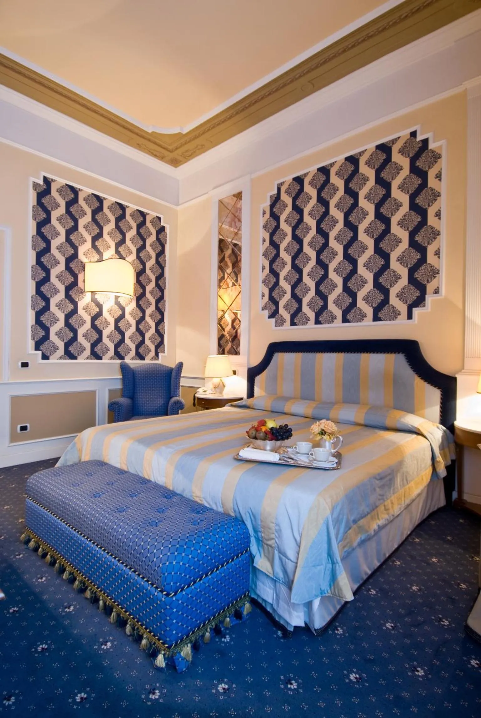 Bed in Grand Hotel Nizza Et Suisse
