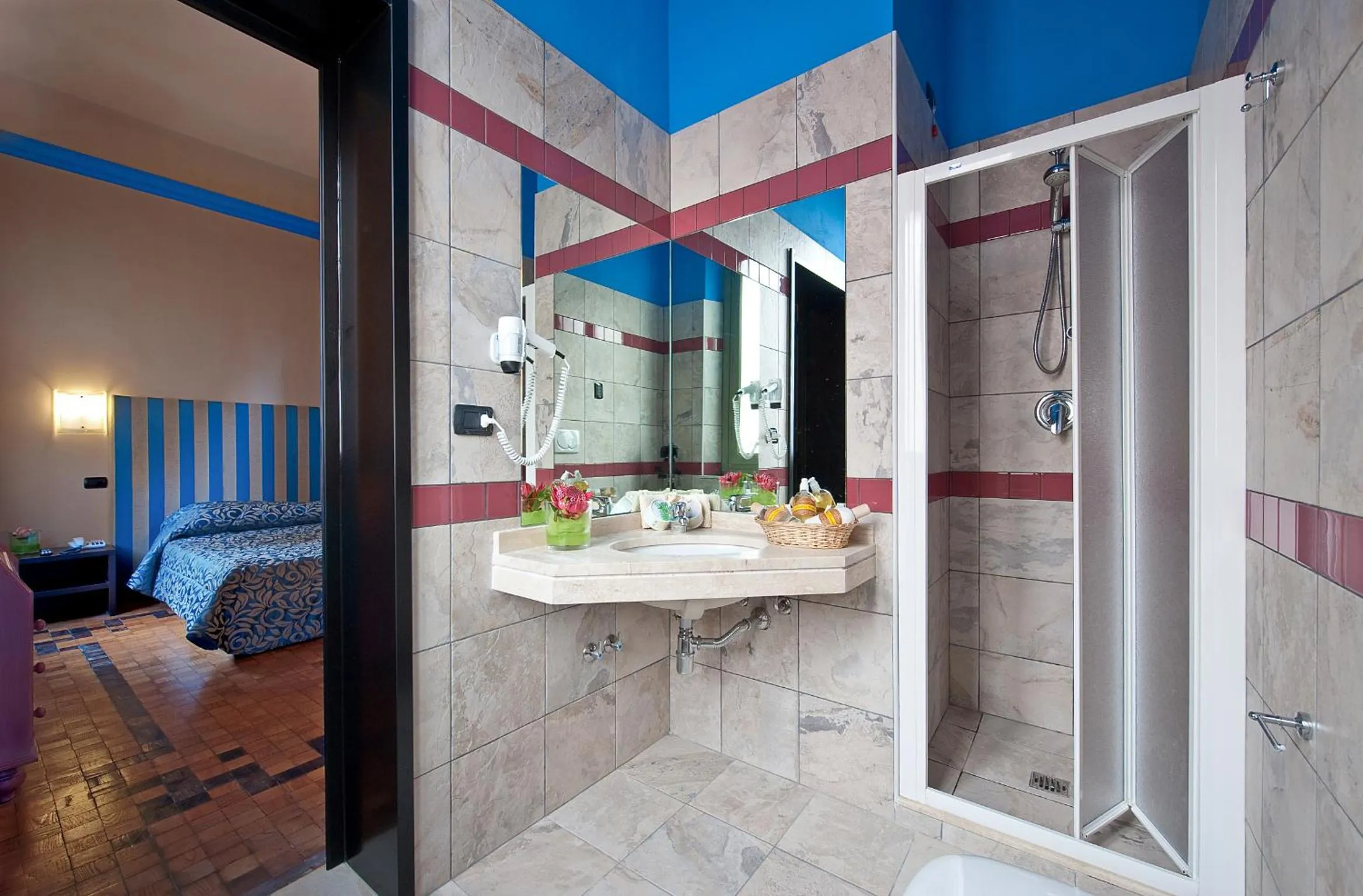 Shower in Grand Hotel Nizza Et Suisse