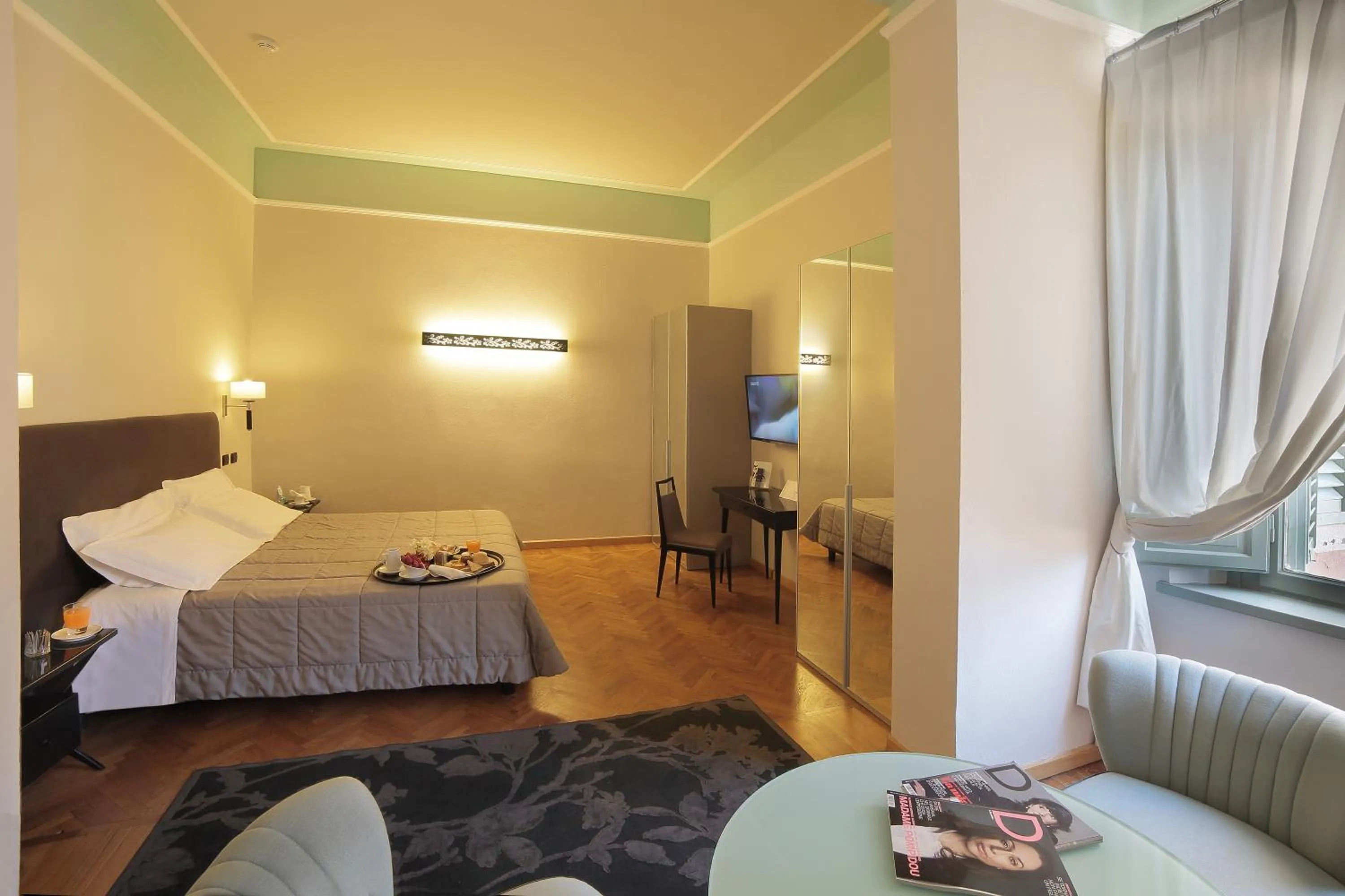 Bedroom in Grand Hotel Nizza Et Suisse