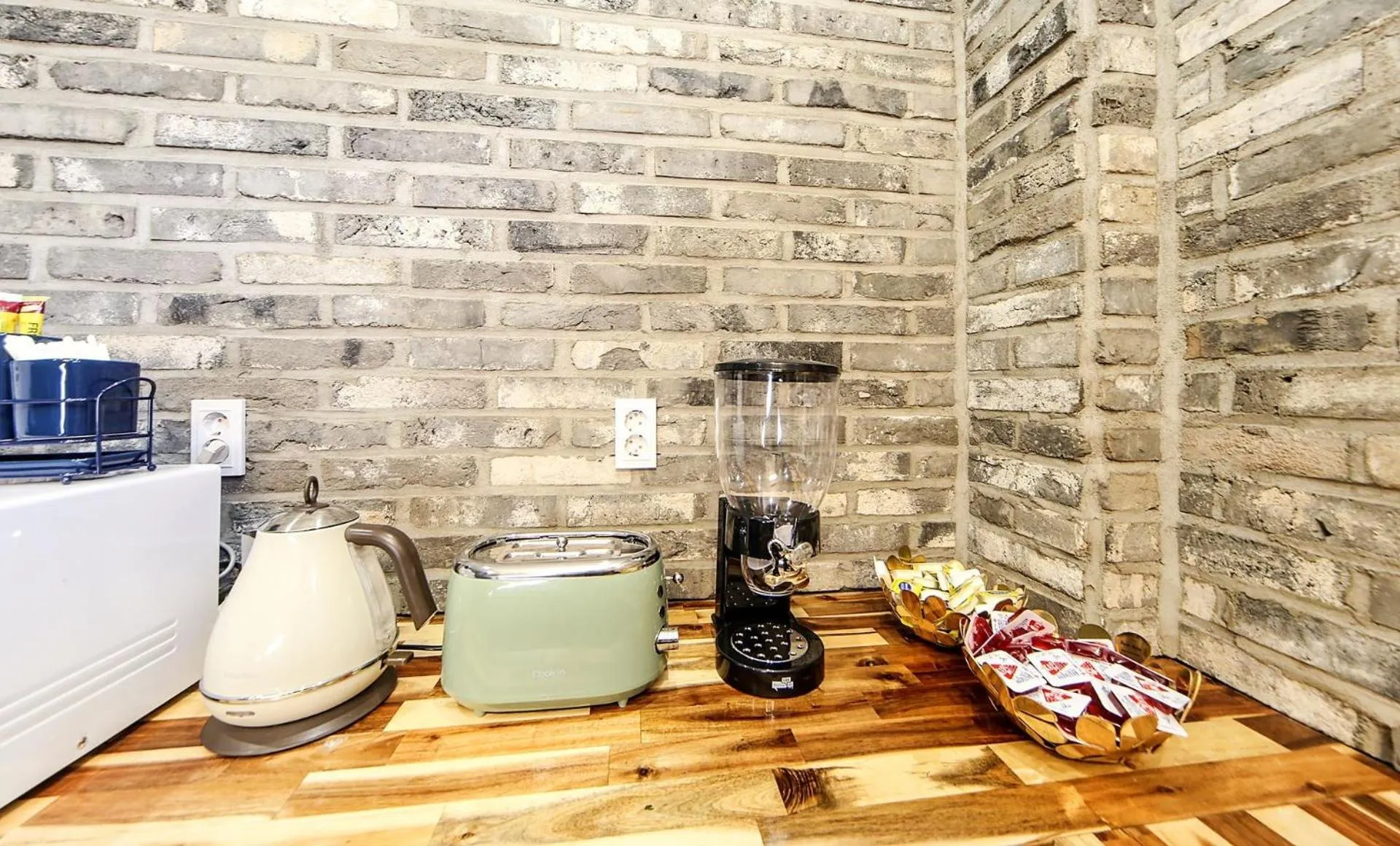 Masan First Class Hotel