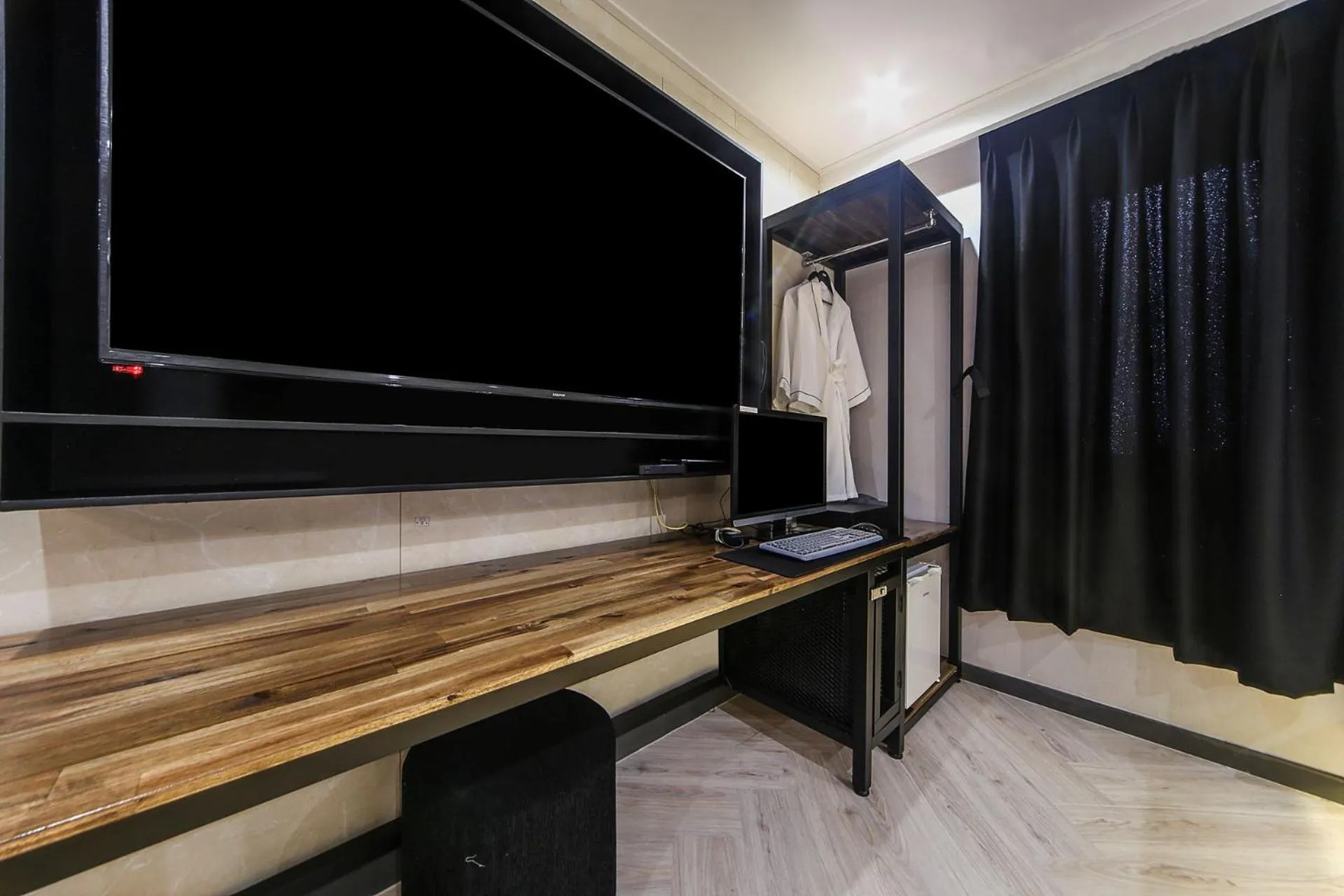 Masan First Class Hotel