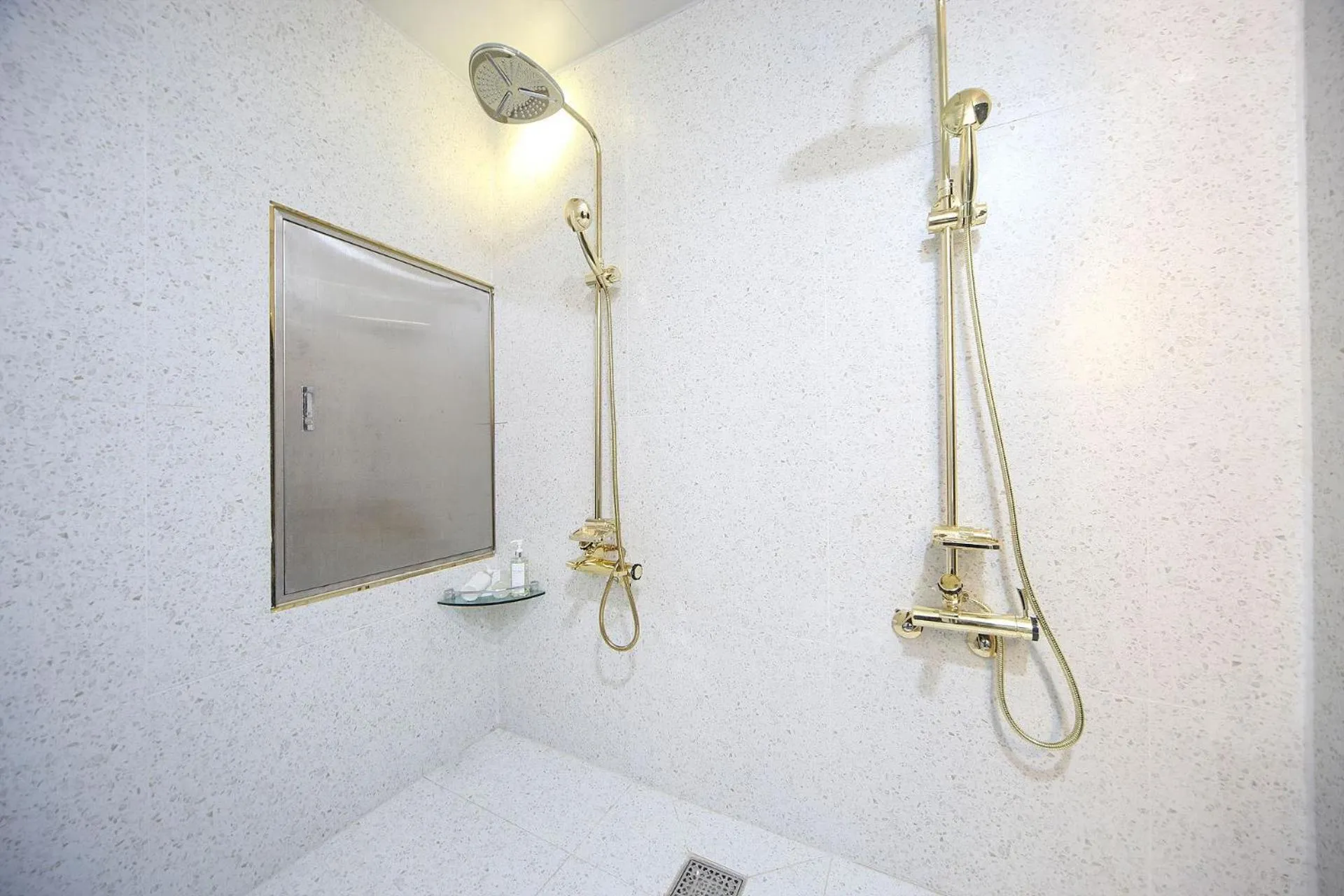 Masan First Class Hotel