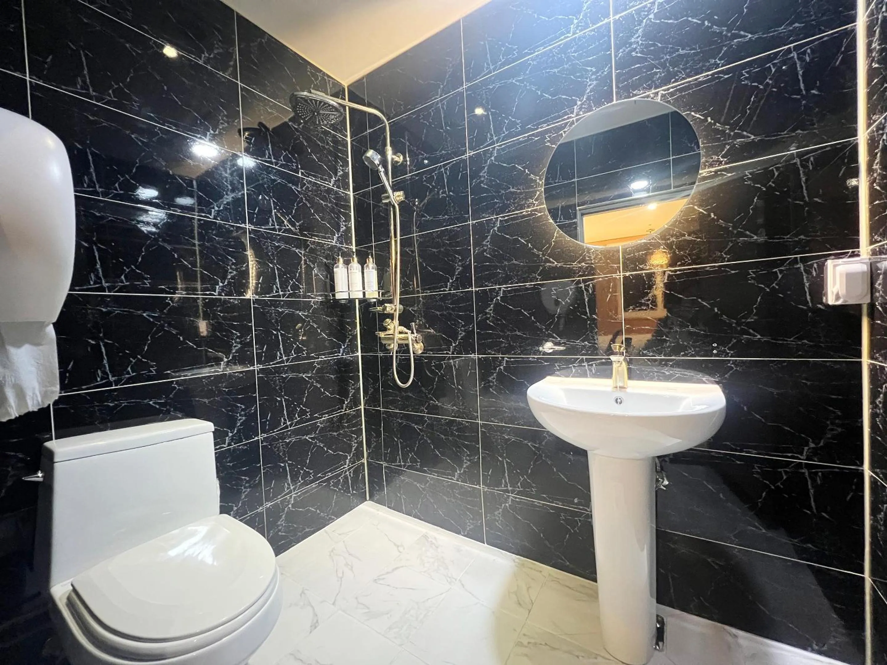 Masan First Class Hotel