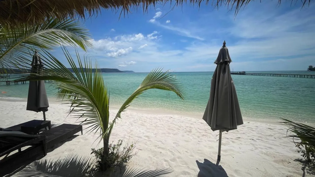 WHITE SAND ARK RESORT