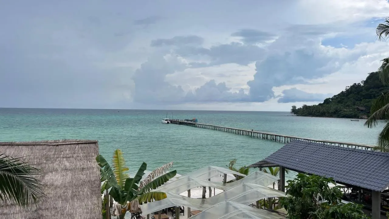 WHITE SAND ARK RESORT