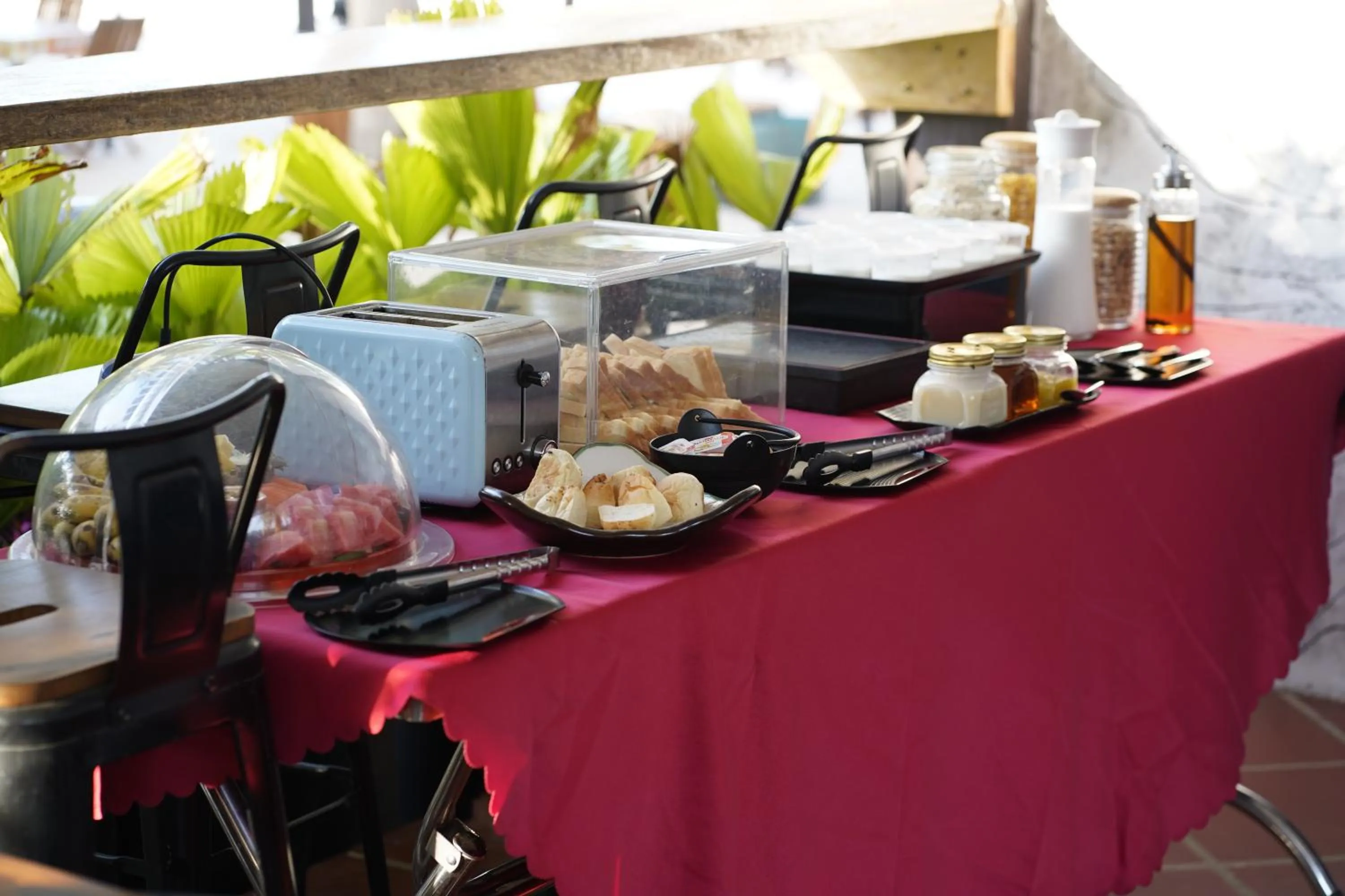 WHITE SAND ARK RESORT