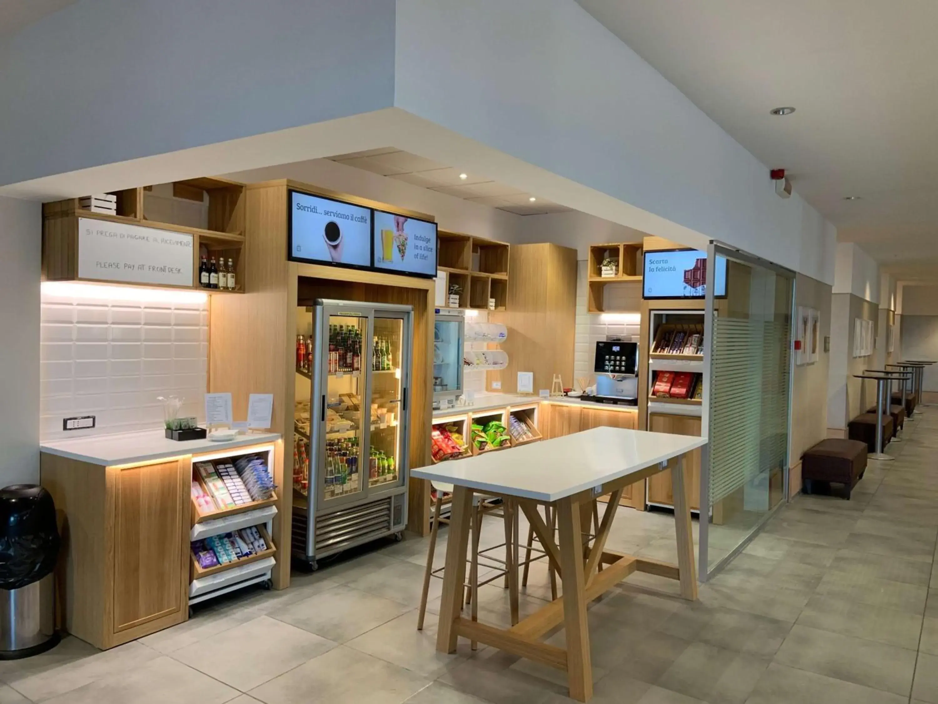 Property building in Hilton Garden Inn Rome Airport Property building in Hilton Garden Inn Rome Airport