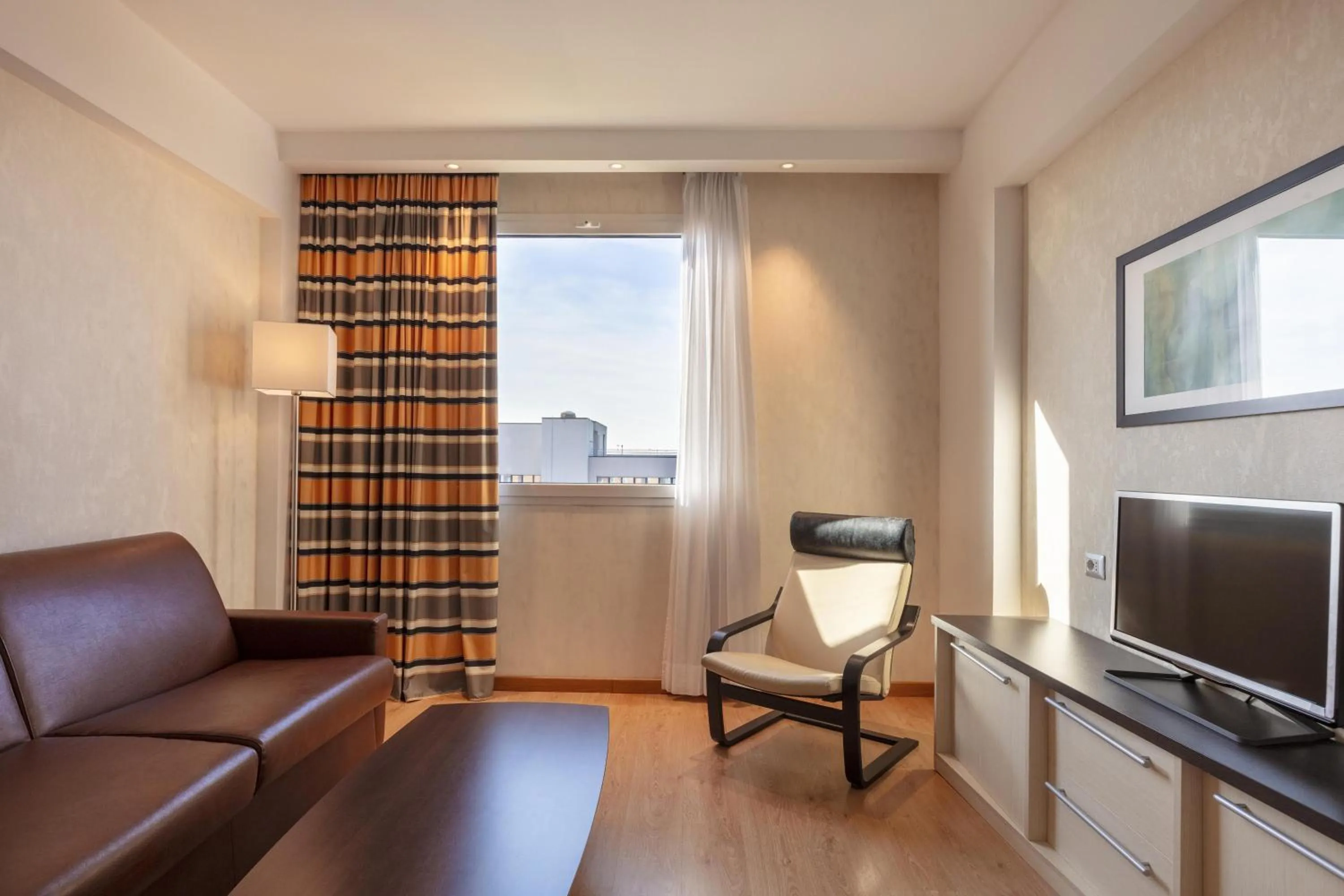 Living room in Hilton Garden Inn Rome Airport