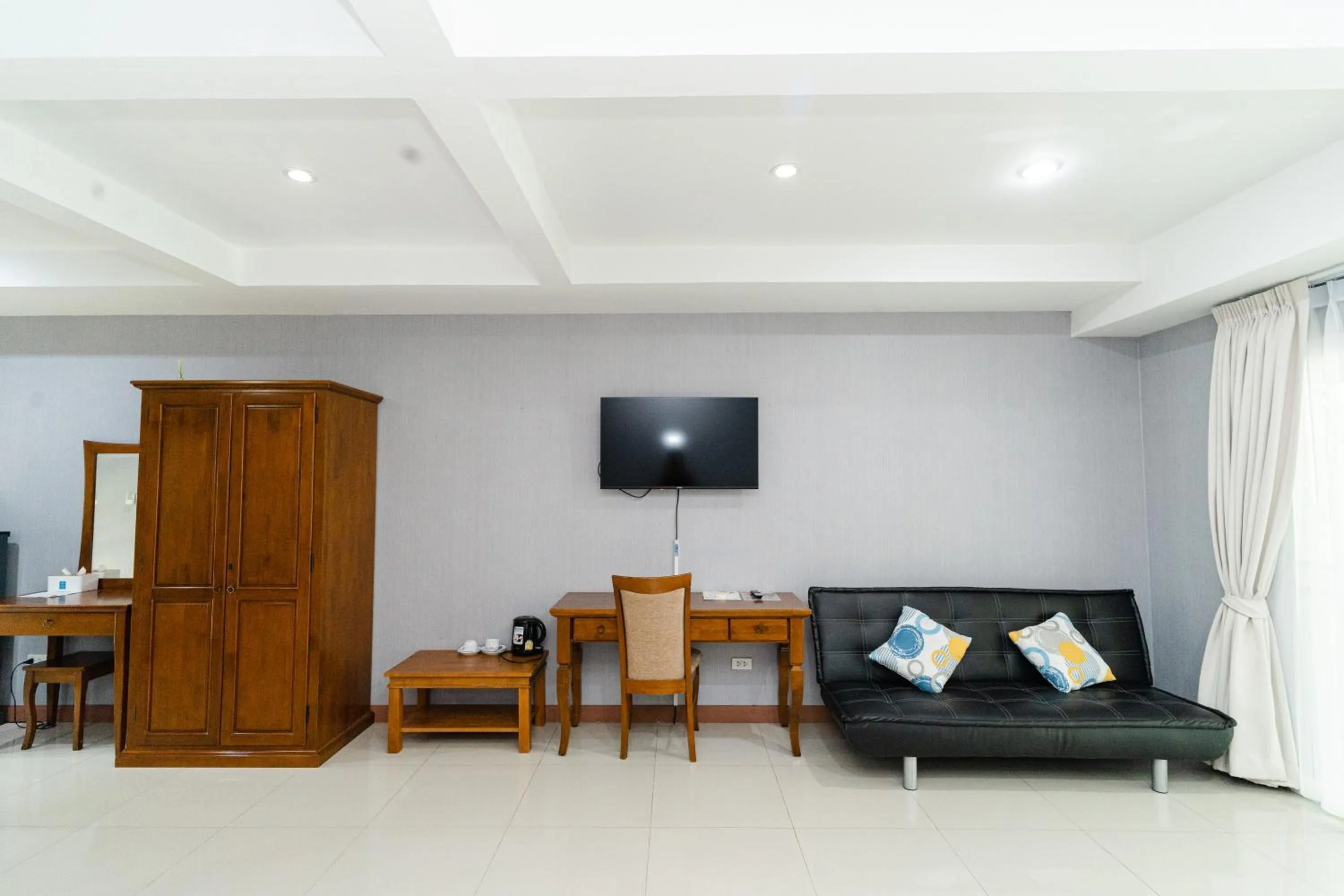 TV and multimedia in Baan Suan Khun Ta and Golf Resort