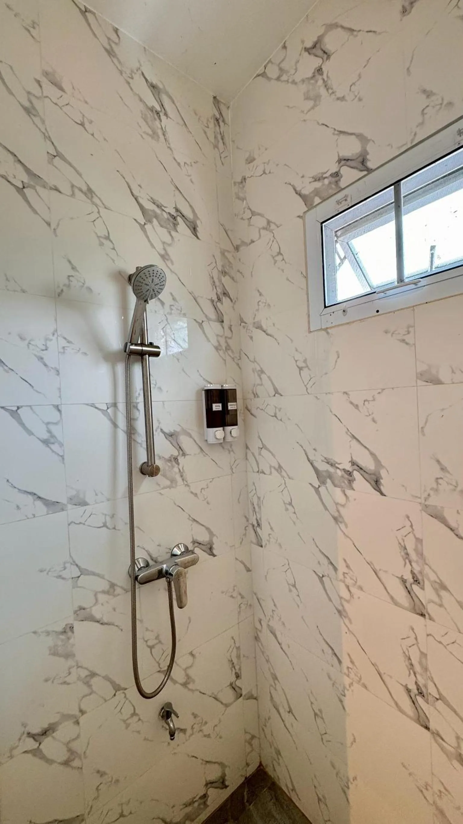 Shower in Baan Suan Khun Ta and Golf Resort