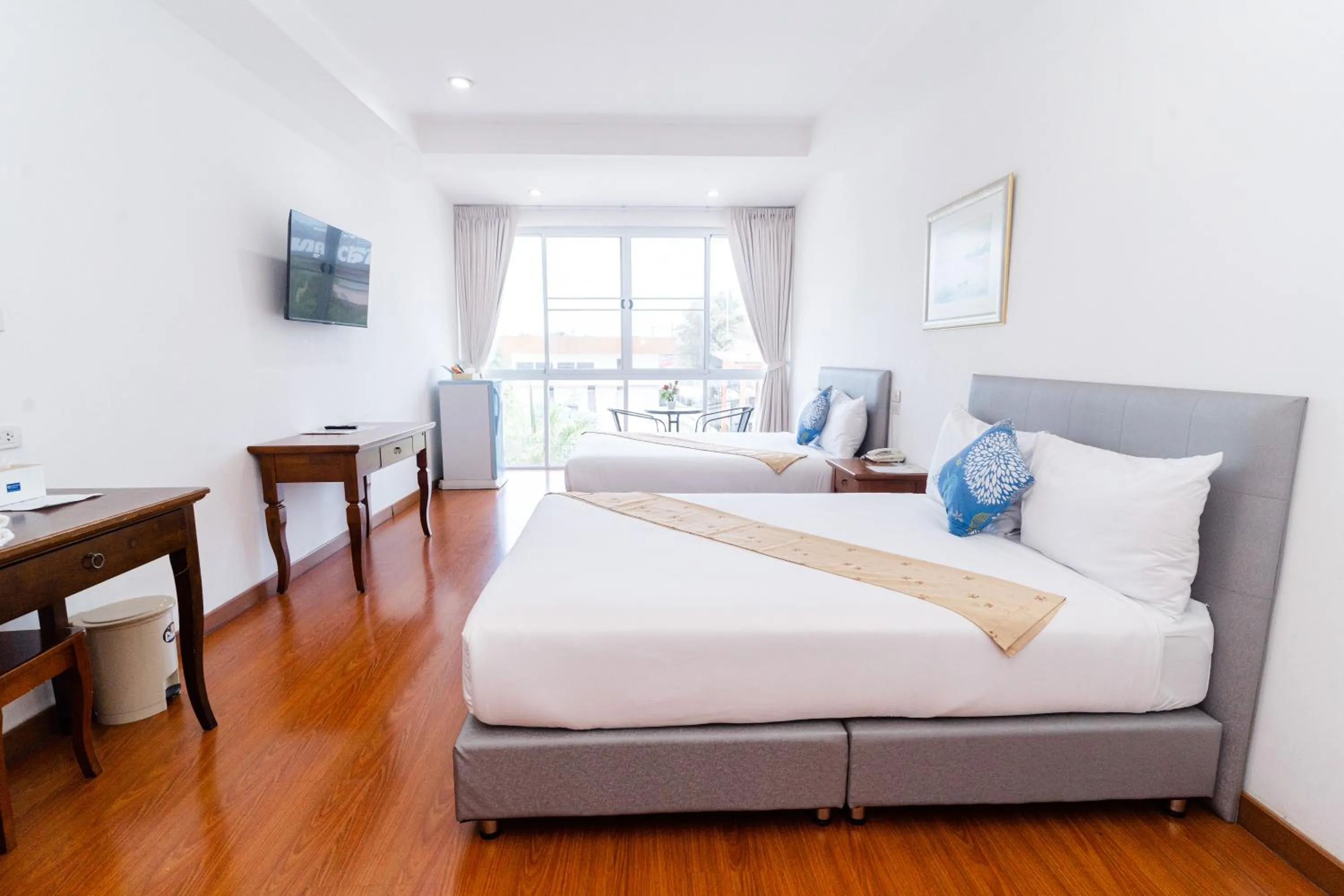 Photo of the whole room, Bed in Baan Suan Khun Ta and Golf Resort