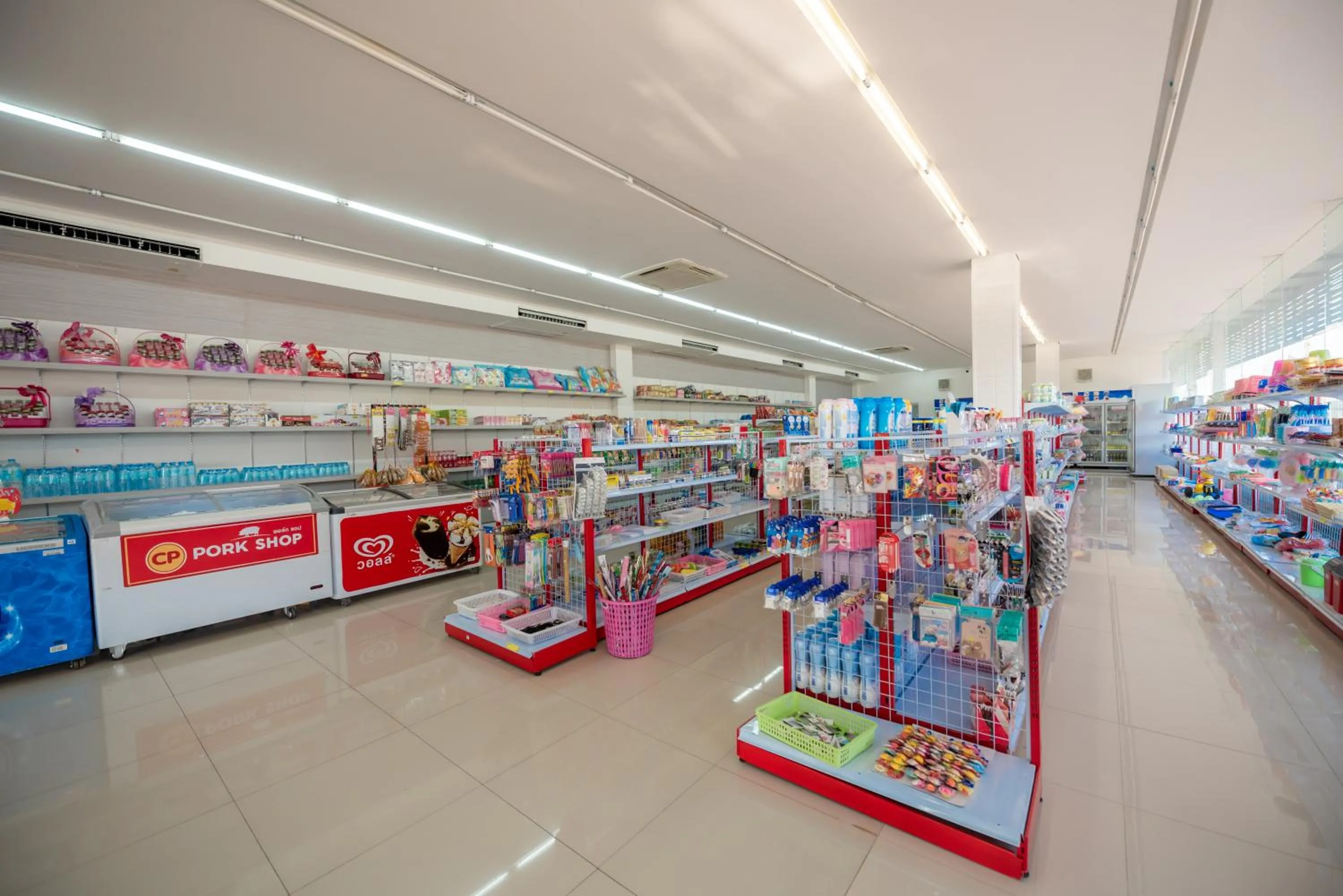 On-site shops in Baan Suan Khun Ta and Golf Resort