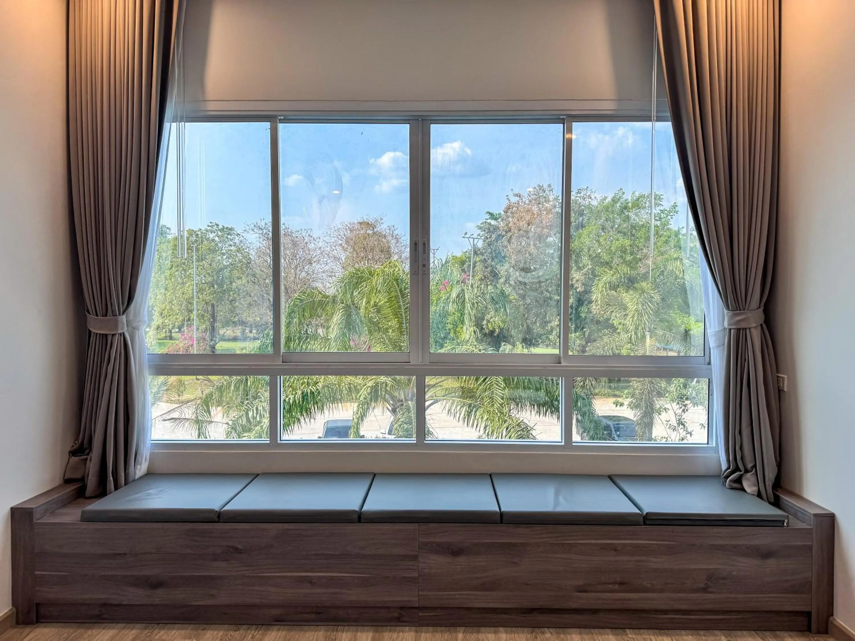 Pool view in Baan Suan Khun Ta and Golf Resort