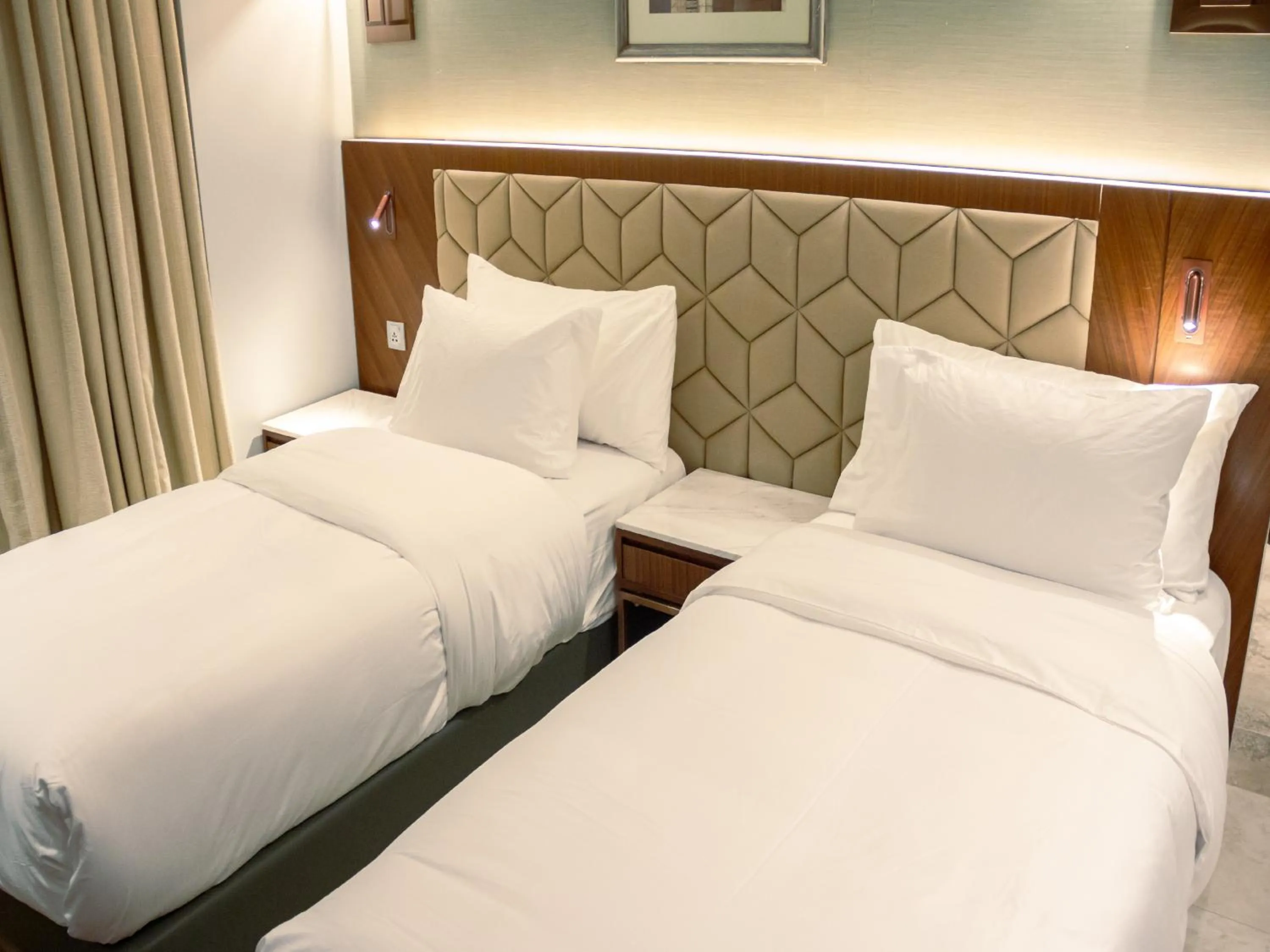 Bedroom, Bed in The Seven Hotel